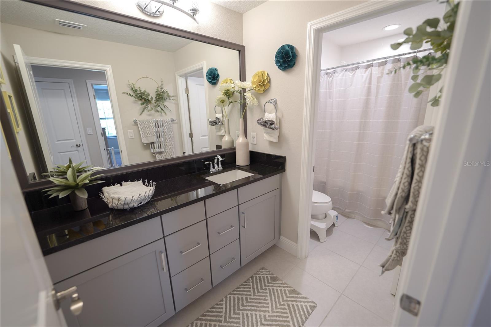 Listing photo id 35 for 13103 Monach Isles Drive
