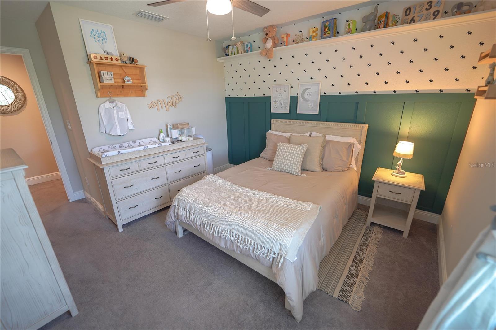 Listing photo id 36 for 13103 Monach Isles Drive