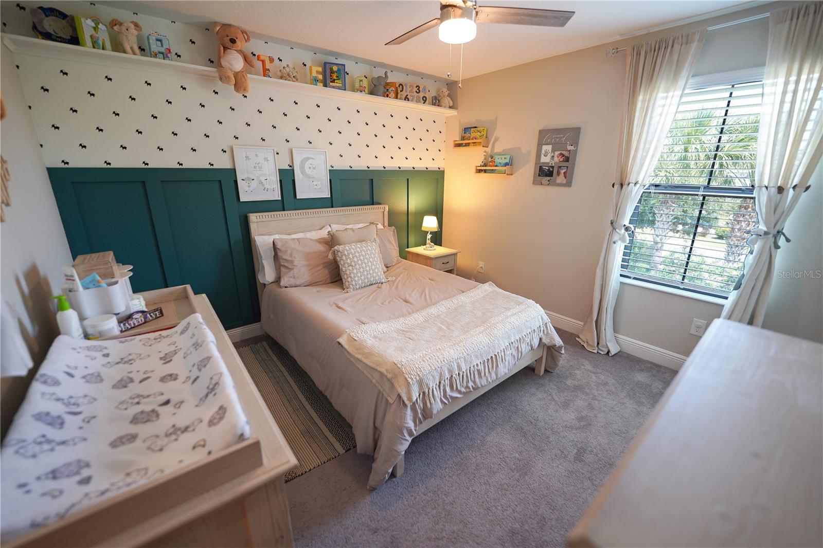 Listing photo id 37 for 13103 Monach Isles Drive