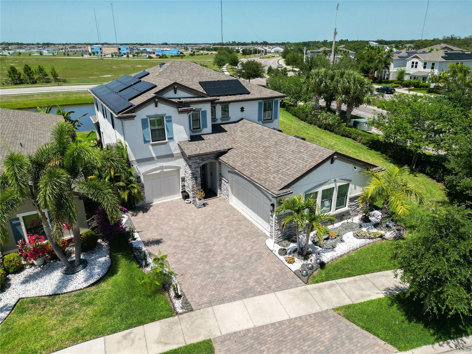 Listing photo id 41 for 13103 Monach Isles Drive