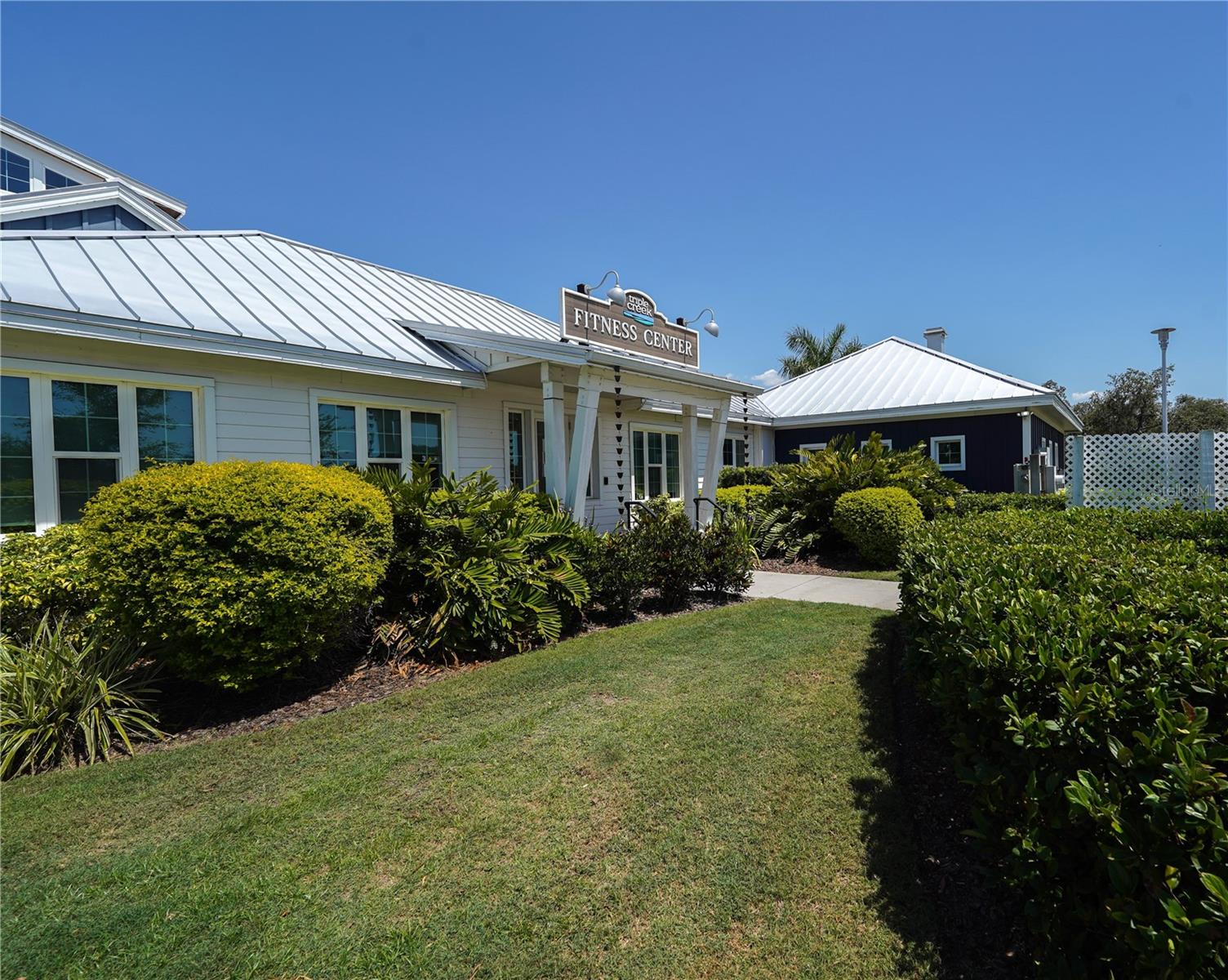 Listing photo id 48 for 13103 Monach Isles Drive
