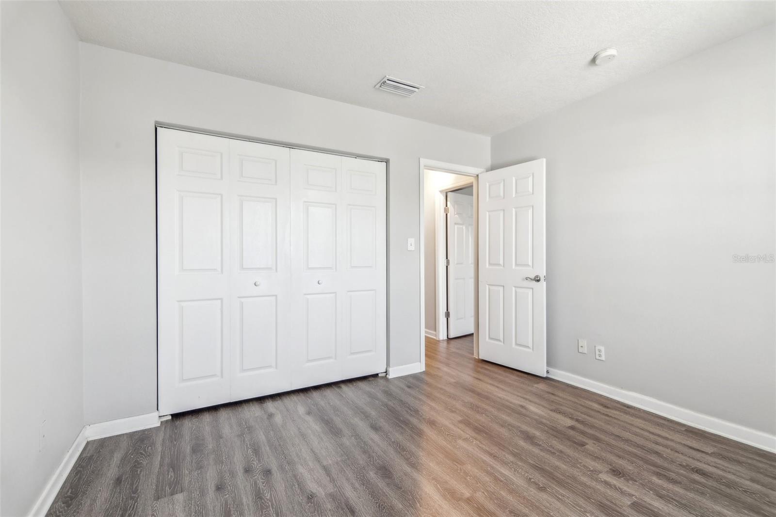 Image 29 of 52 For 219 Pompano Drive Se C