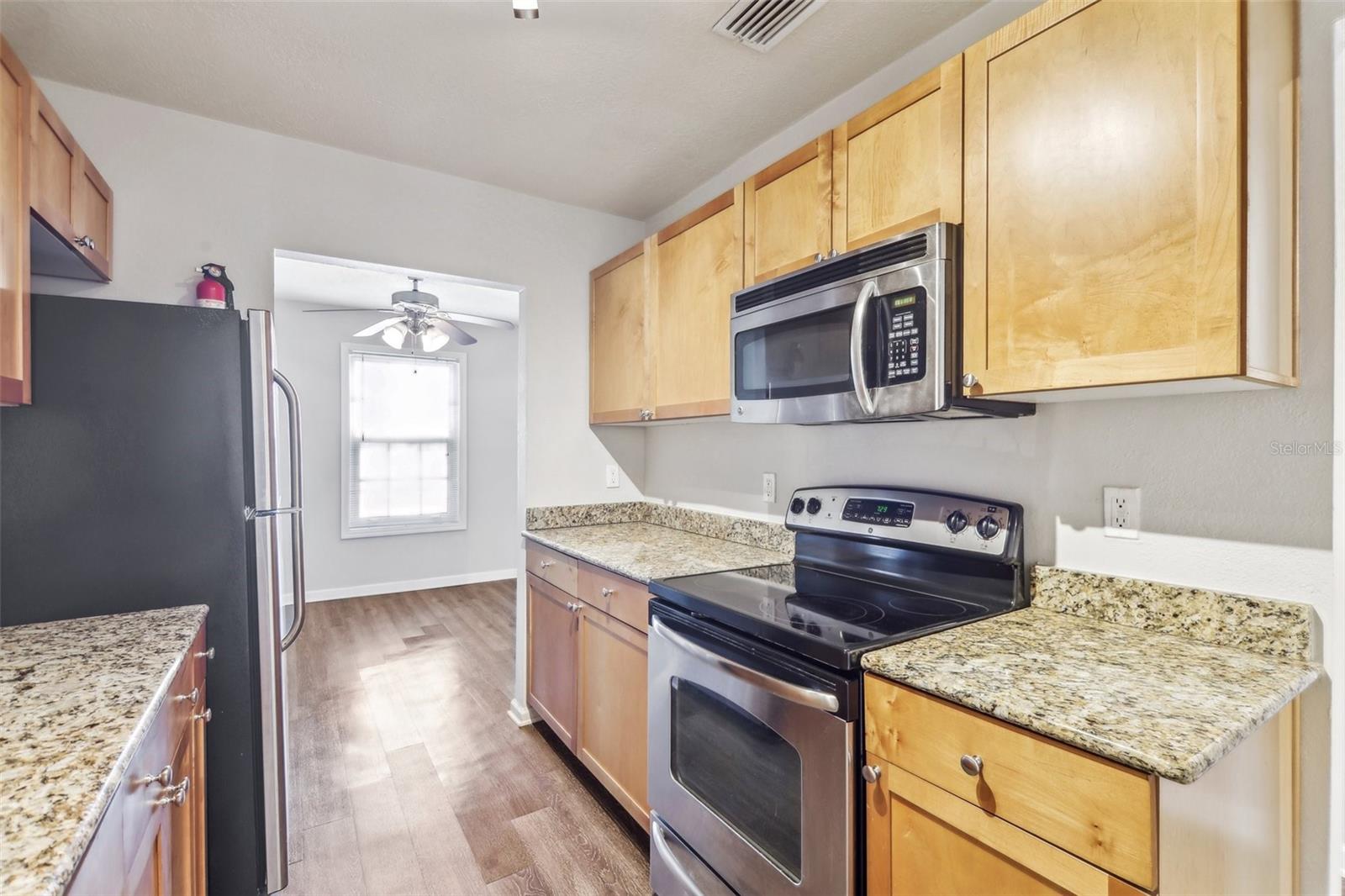 Image 36 of 52 For 219 Pompano Drive Se C