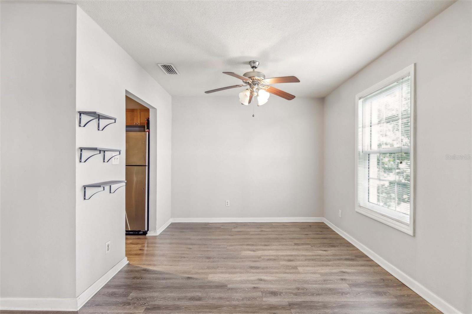 Image 41 of 52 For 219 Pompano Drive Se C