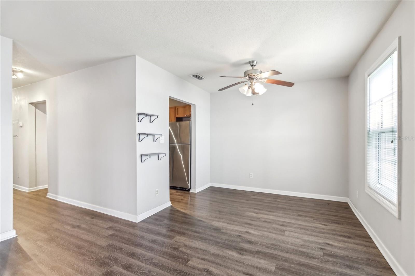 Image 42 of 52 For 219 Pompano Drive Se C
