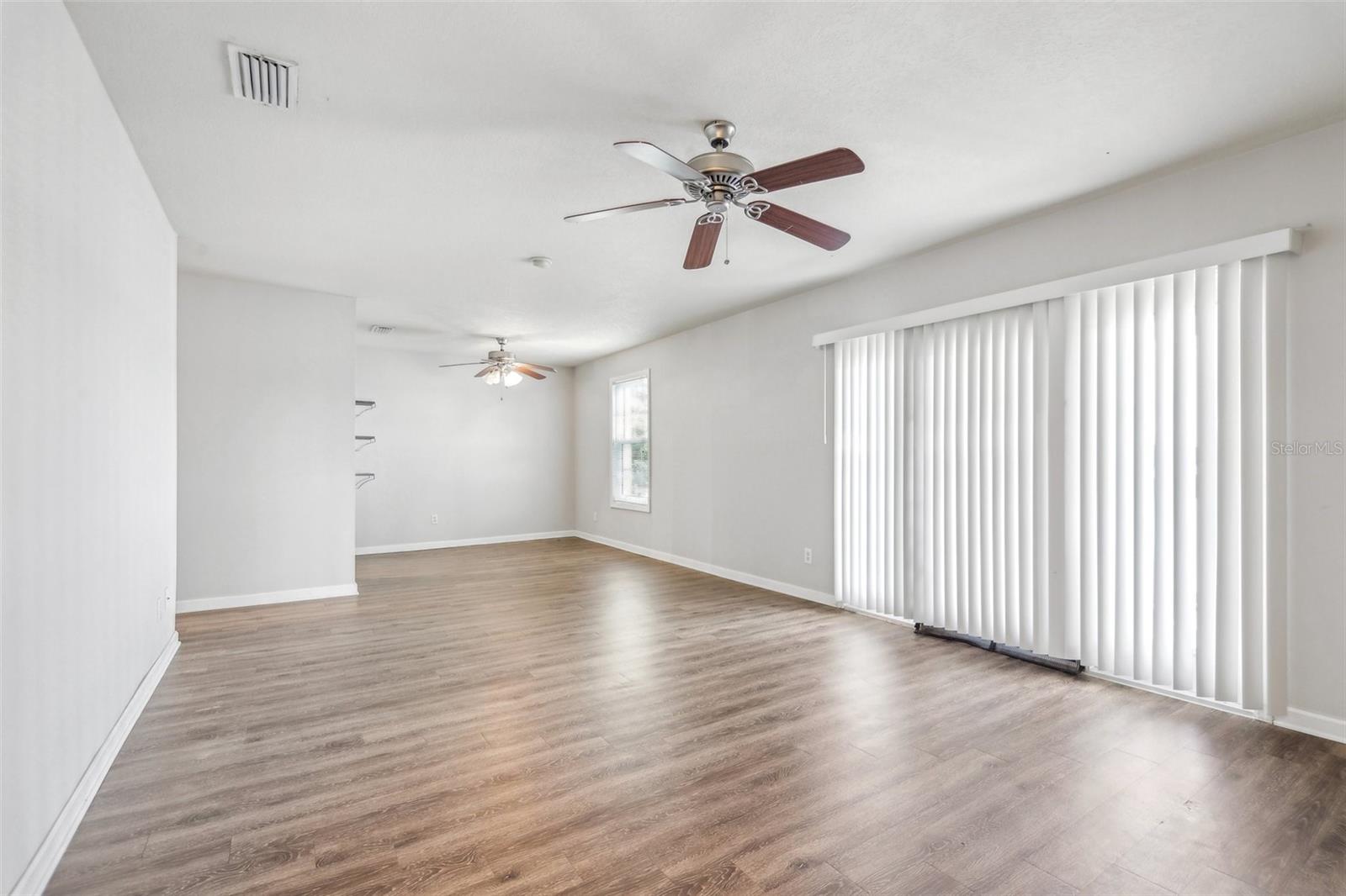Image 45 of 52 For 219 Pompano Drive Se C