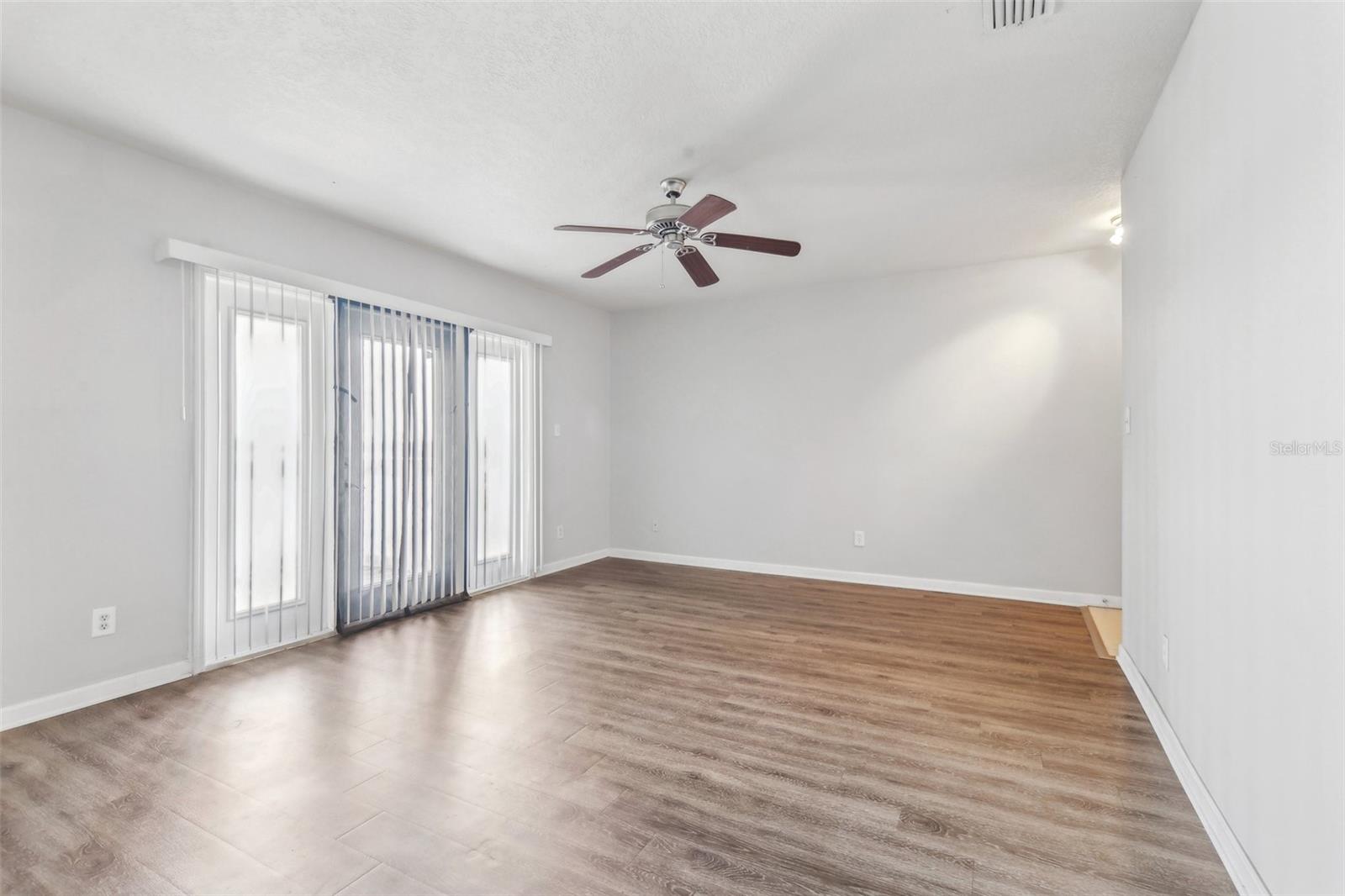 Image 46 of 52 For 219 Pompano Drive Se C