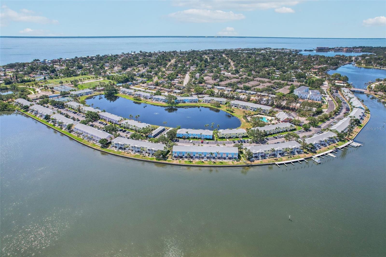 Image 6 of 52 For 219 Pompano Drive Se C