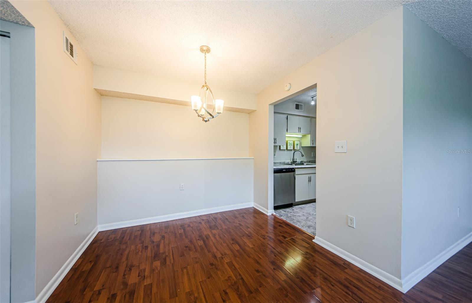 Image 11 of 60 For 2690 Coral Landings Boulevard 722