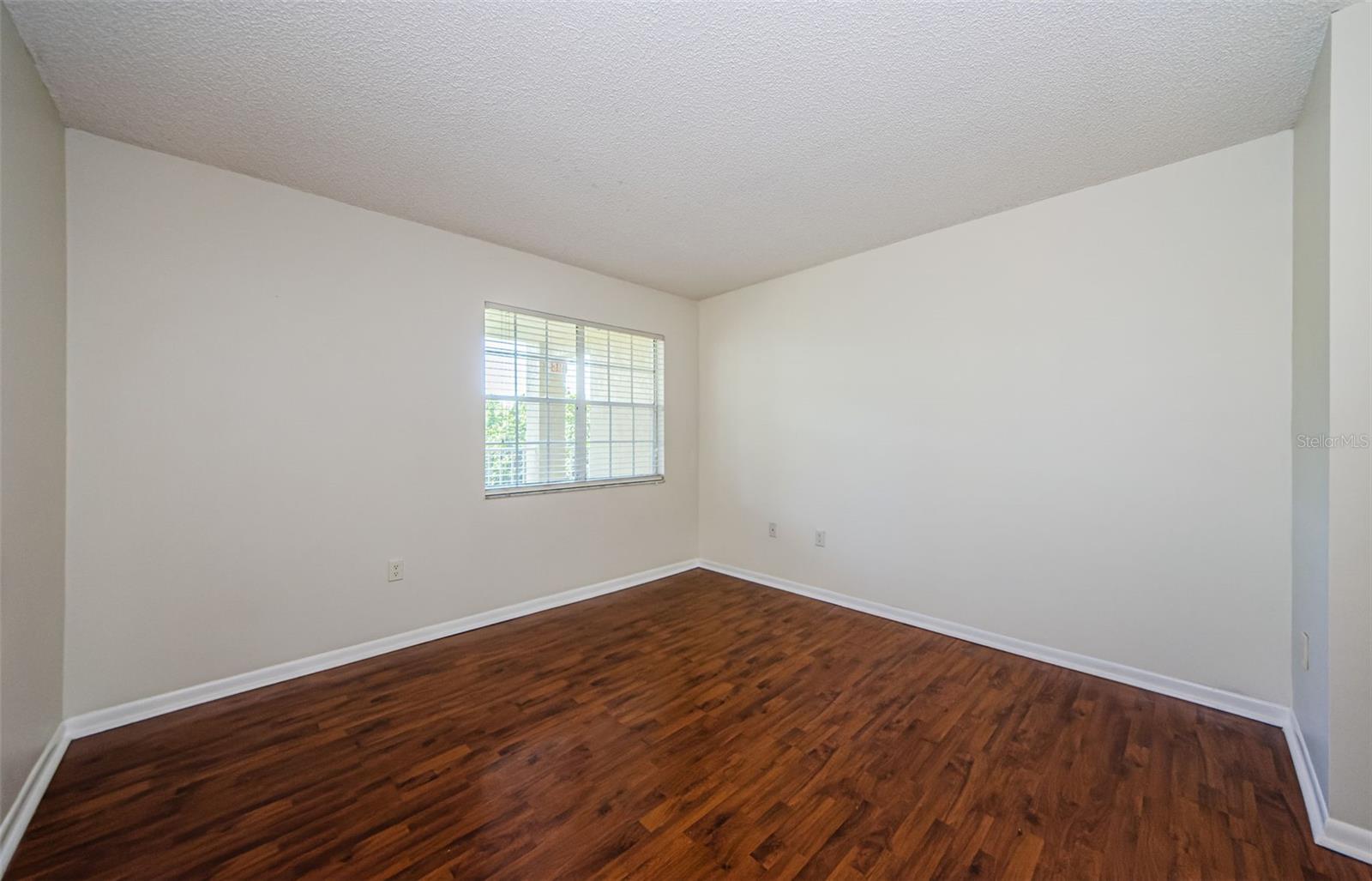 Image 19 of 60 For 2690 Coral Landings Boulevard 722
