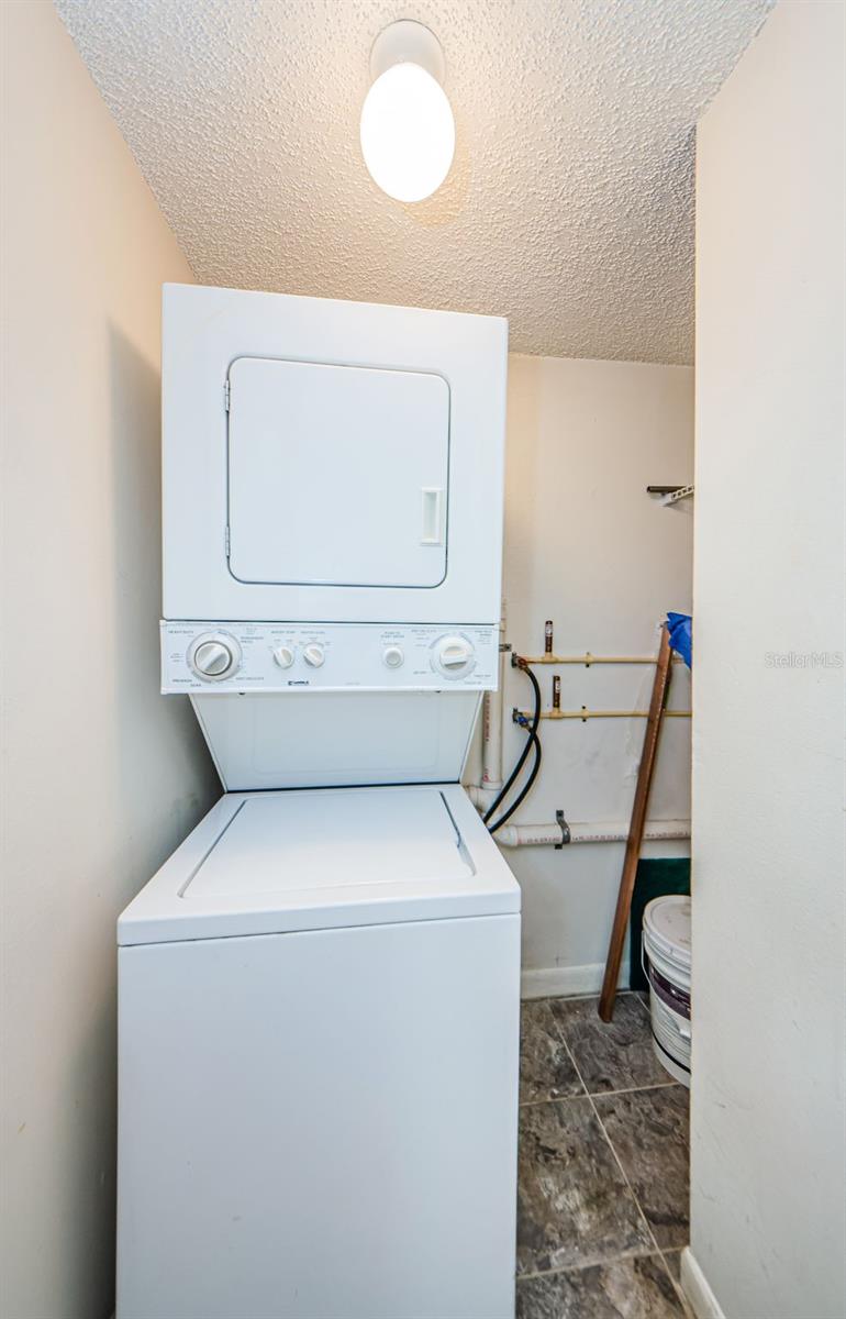 Image 27 of 60 For 2690 Coral Landings Boulevard 722