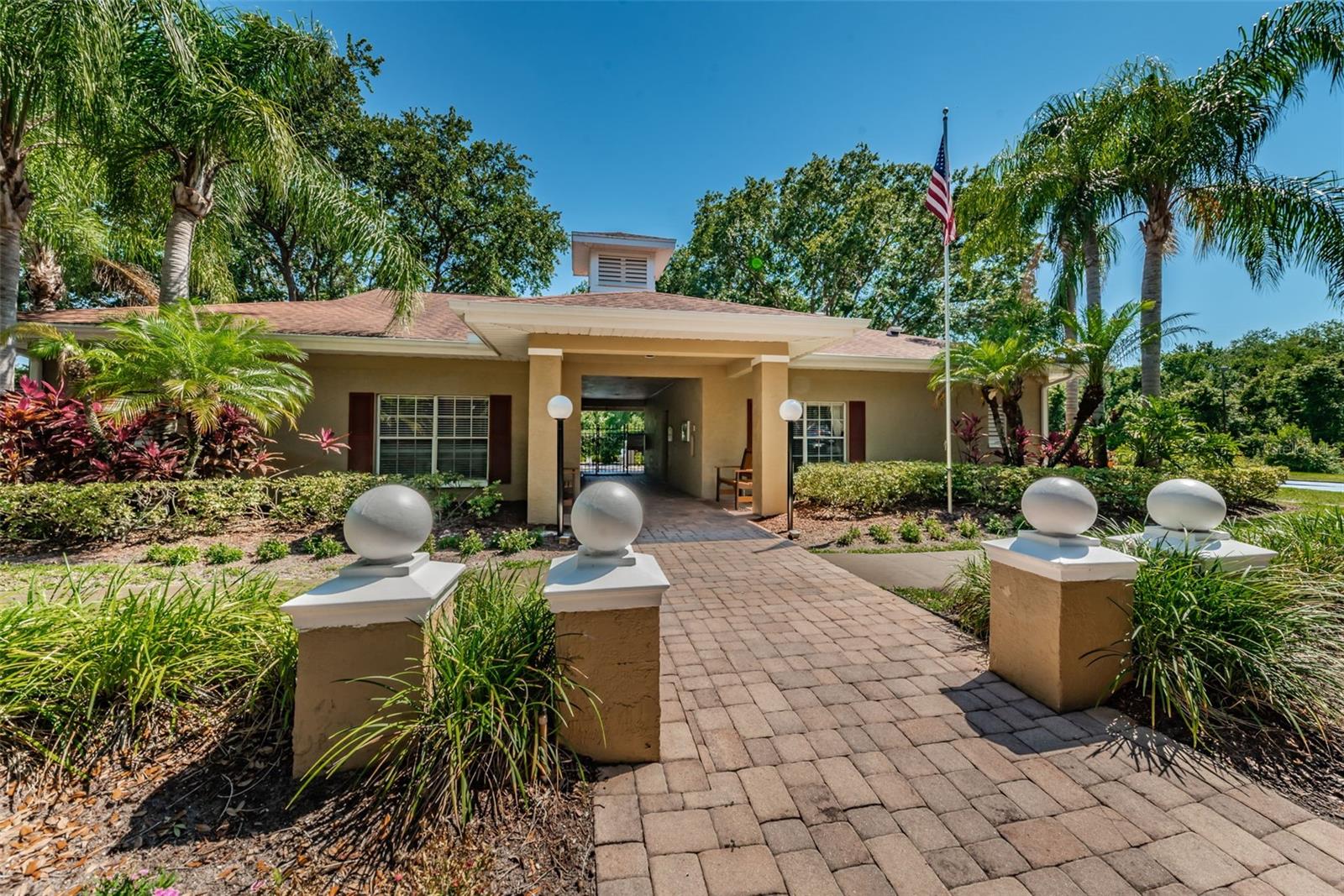 Image 36 of 60 For 2690 Coral Landings Boulevard 722
