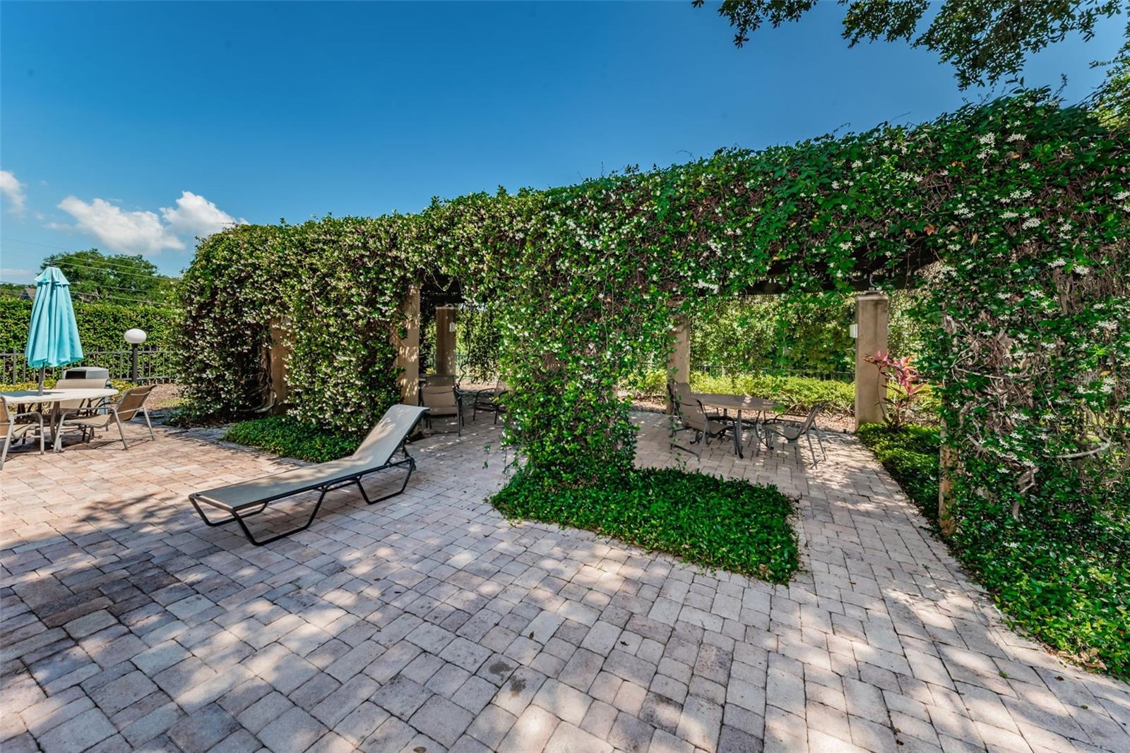 Image 39 of 60 For 2690 Coral Landings Boulevard 722