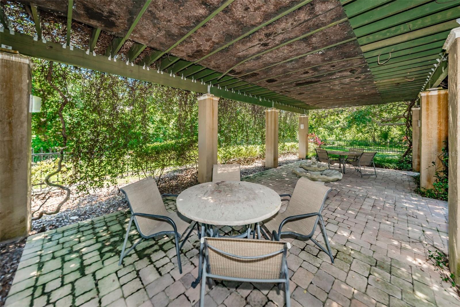Image 42 of 60 For 2690 Coral Landings Boulevard 722