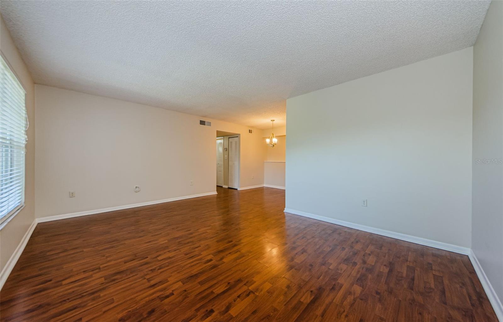 Image 7 of 60 For 2690 Coral Landings Boulevard 722