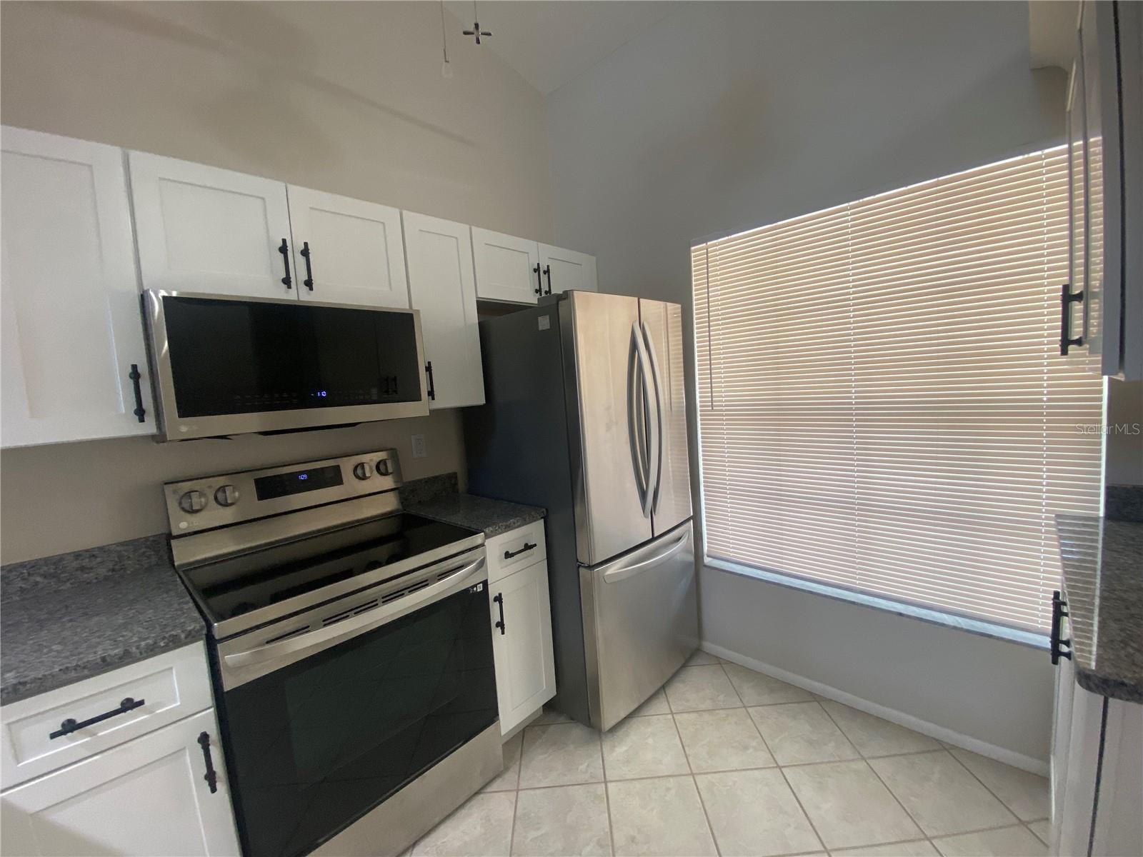 Image 10 of 45 For 106 Sun Isle Circle 11
