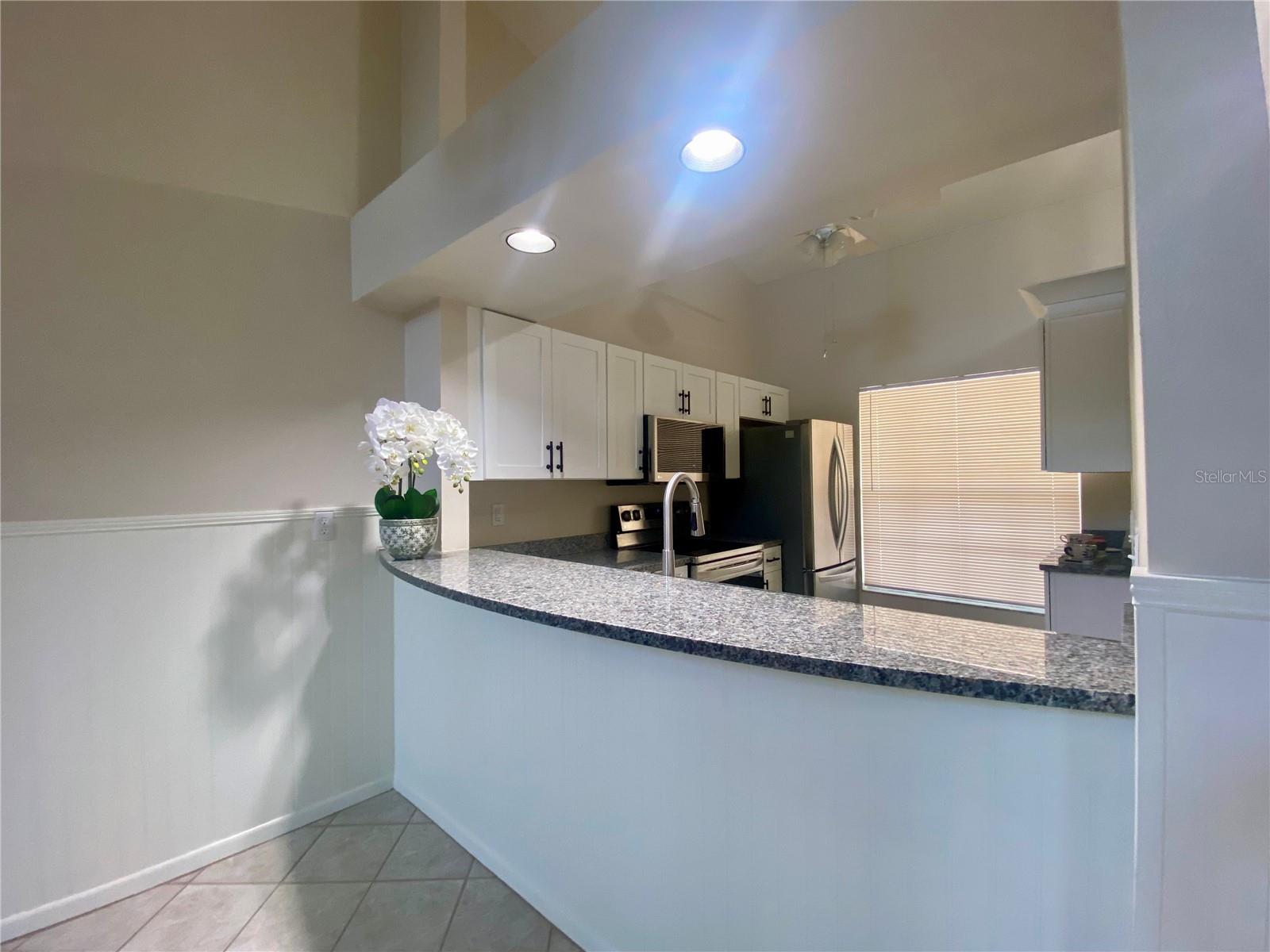 Image 12 of 45 For 106 Sun Isle Circle 11