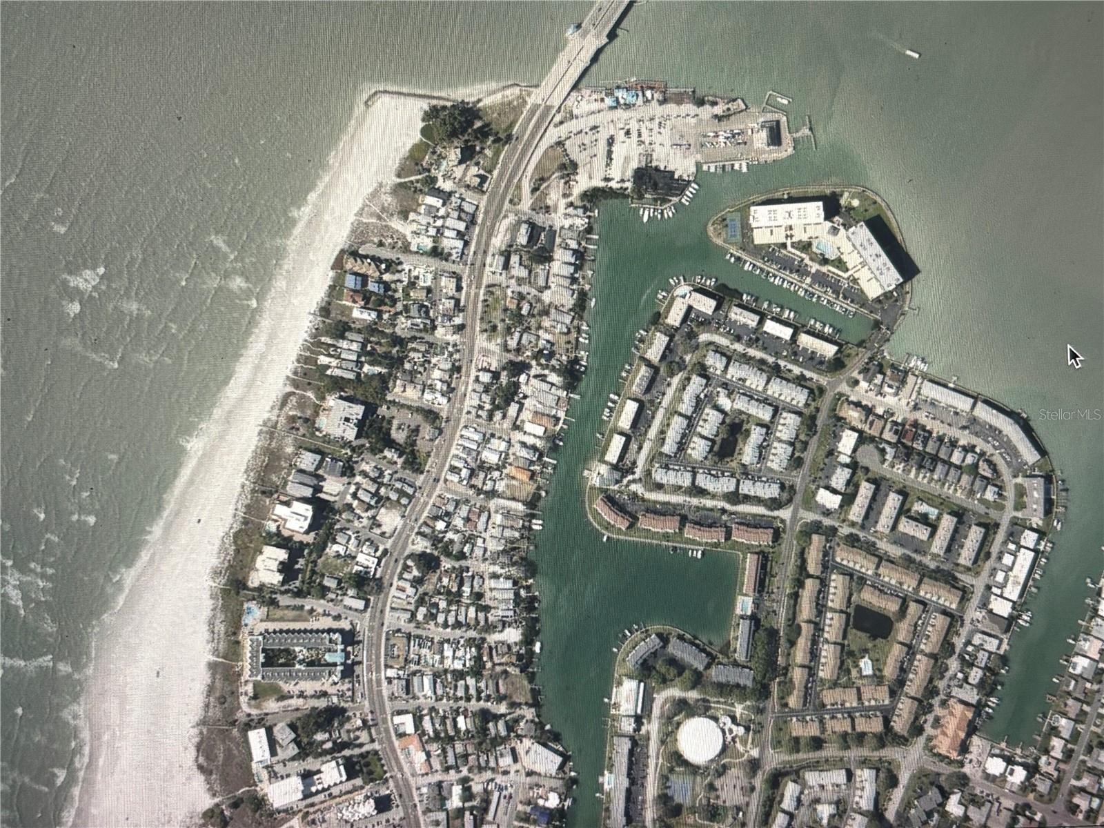 Image 44 of 45 For 106 Sun Isle Circle 11