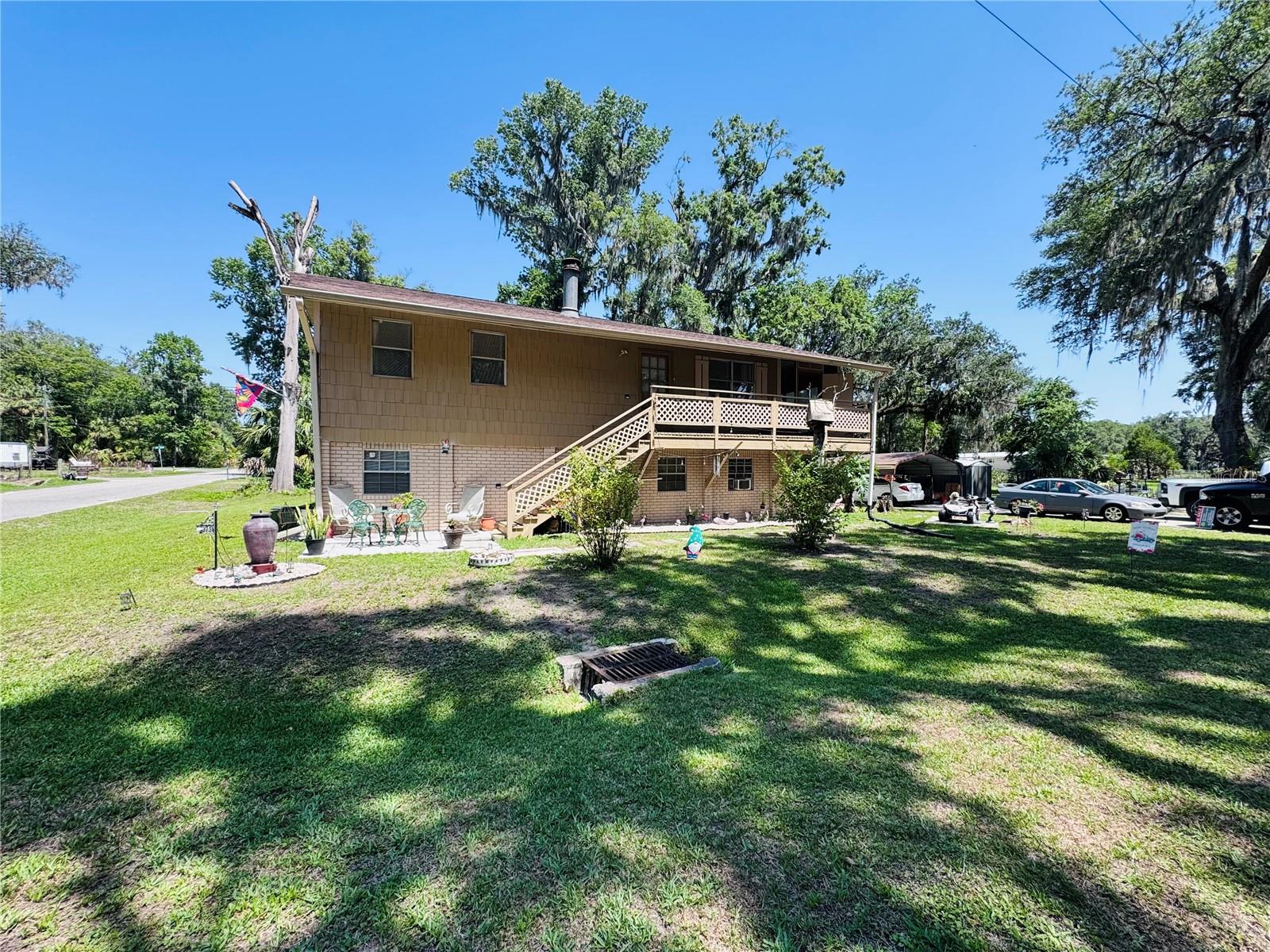 Details for 2073 Cr 428  , LAKE PANASOFFKEE, FL 33538