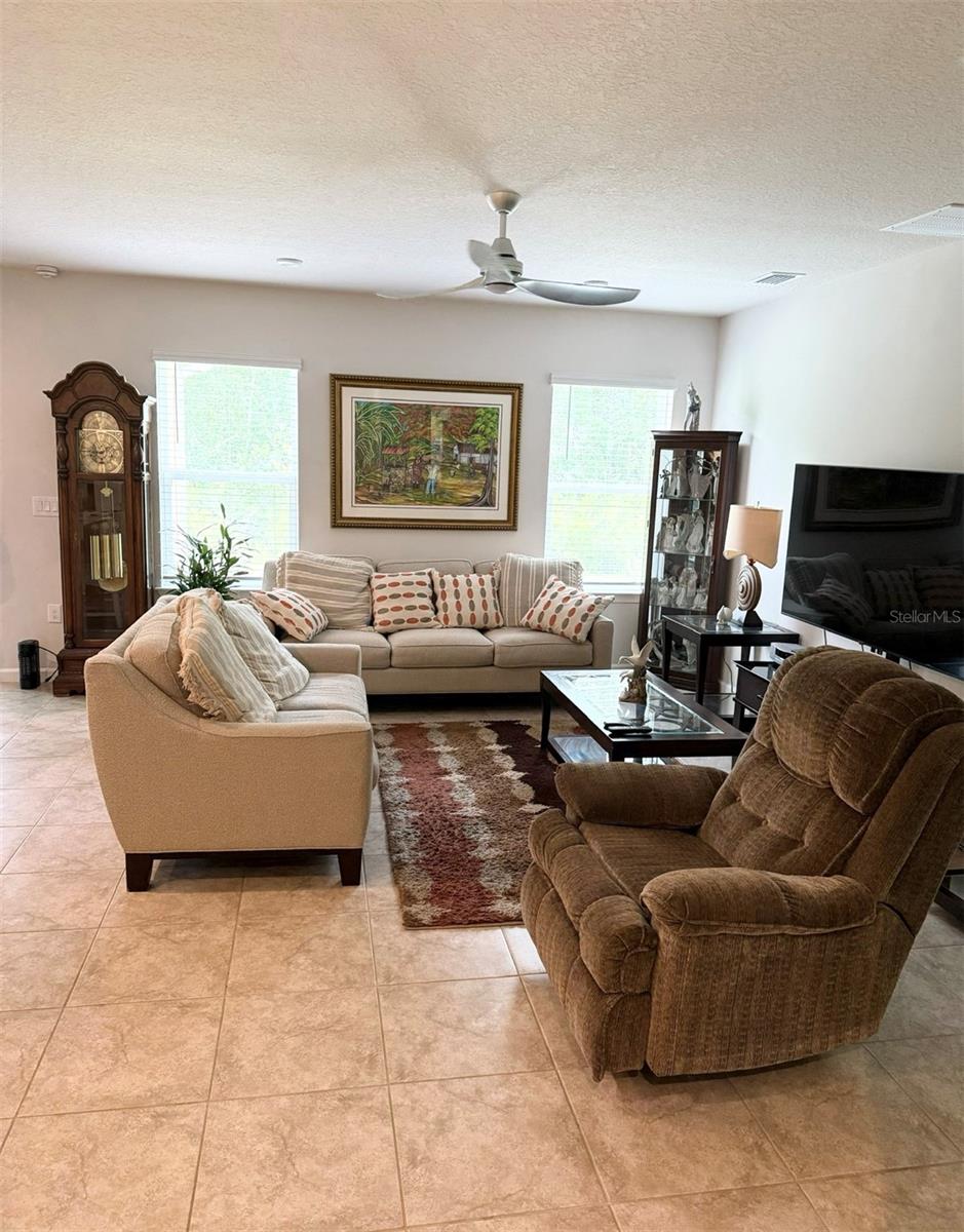 Image 17 of 18 For 18292 Hunters Meadow Walk