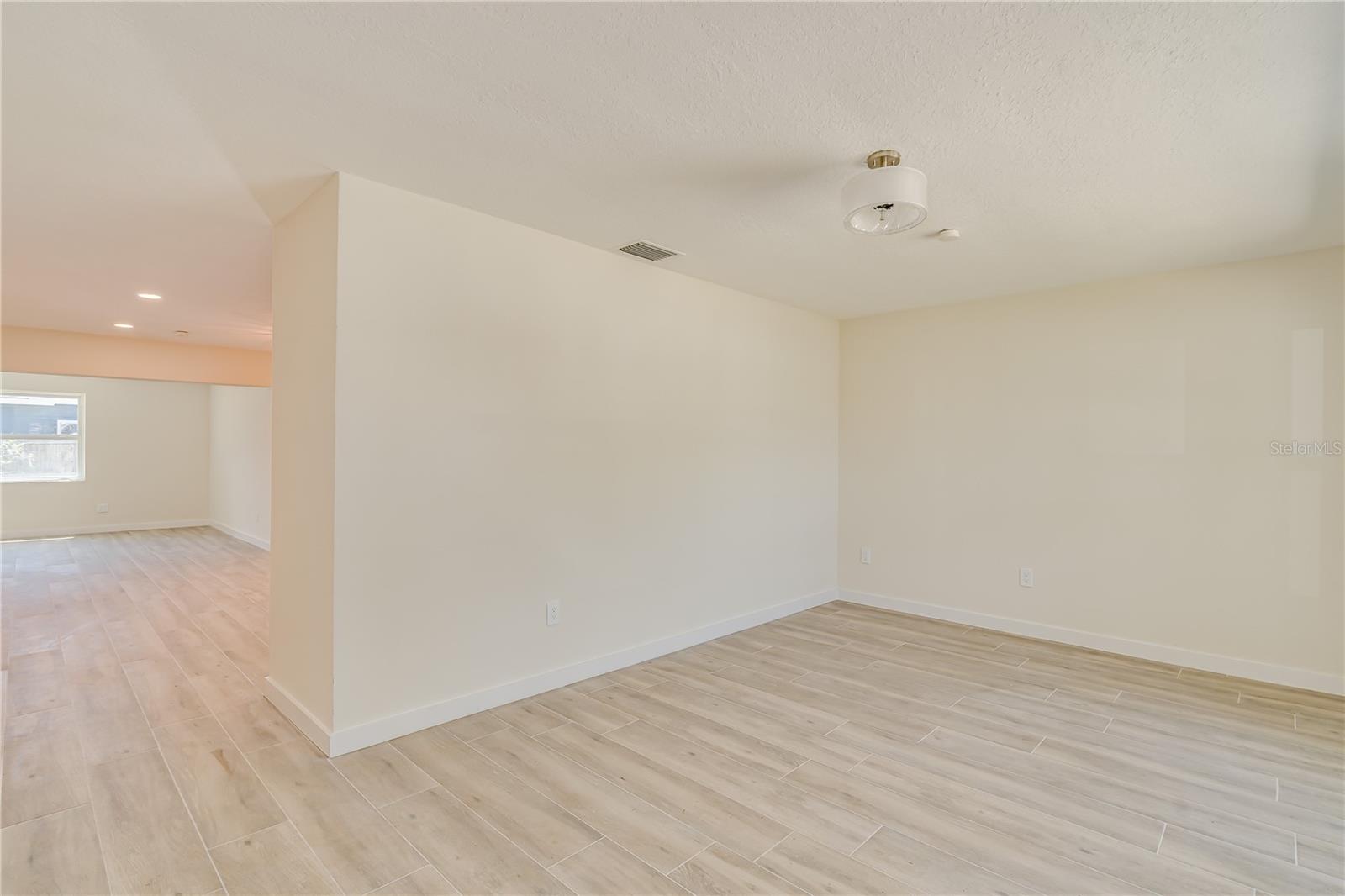 Image 3 of 29 For 4700 Chancellor Street Ne