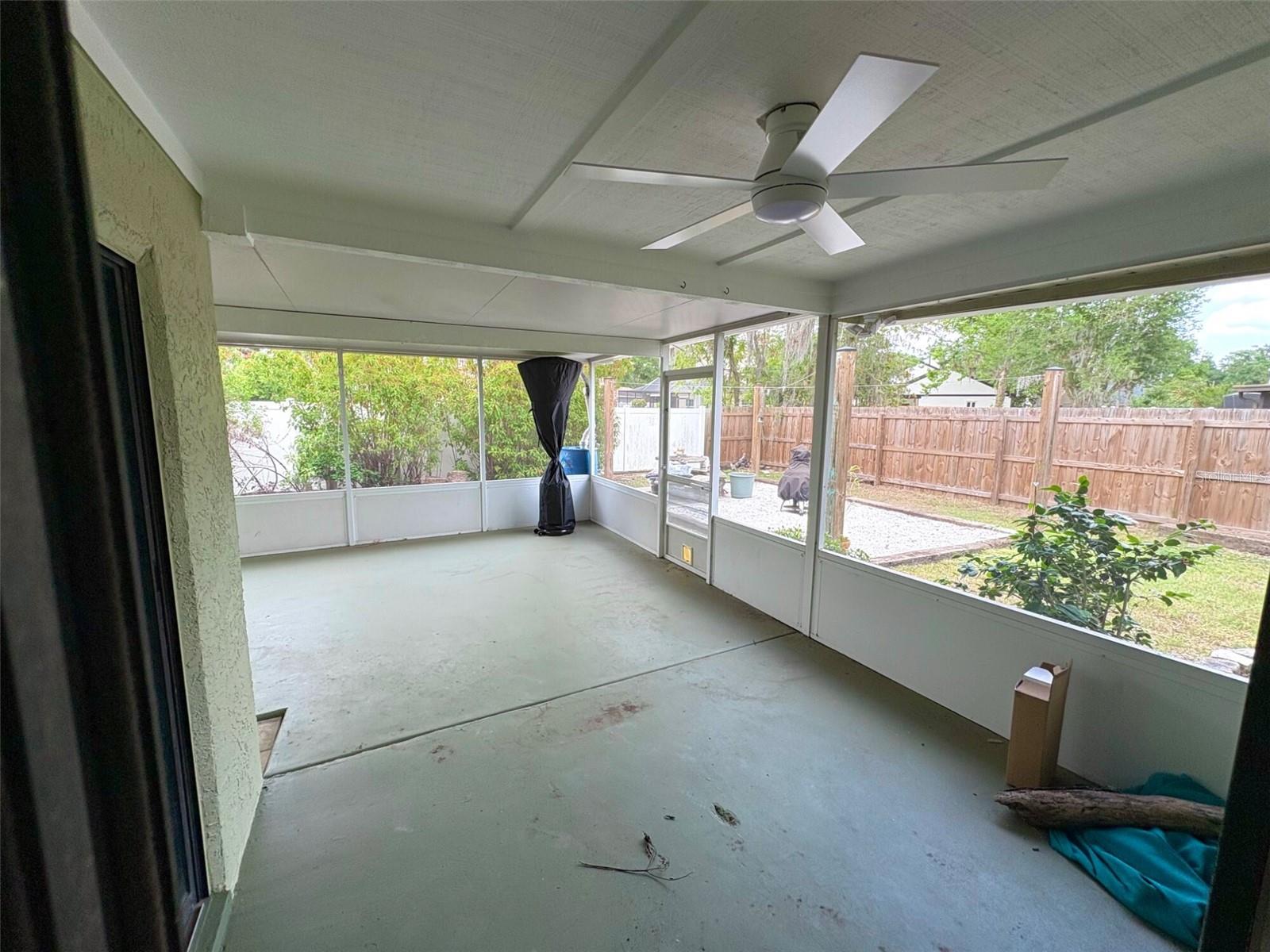 Image 18 of 25 For 4304 Barret Avenue