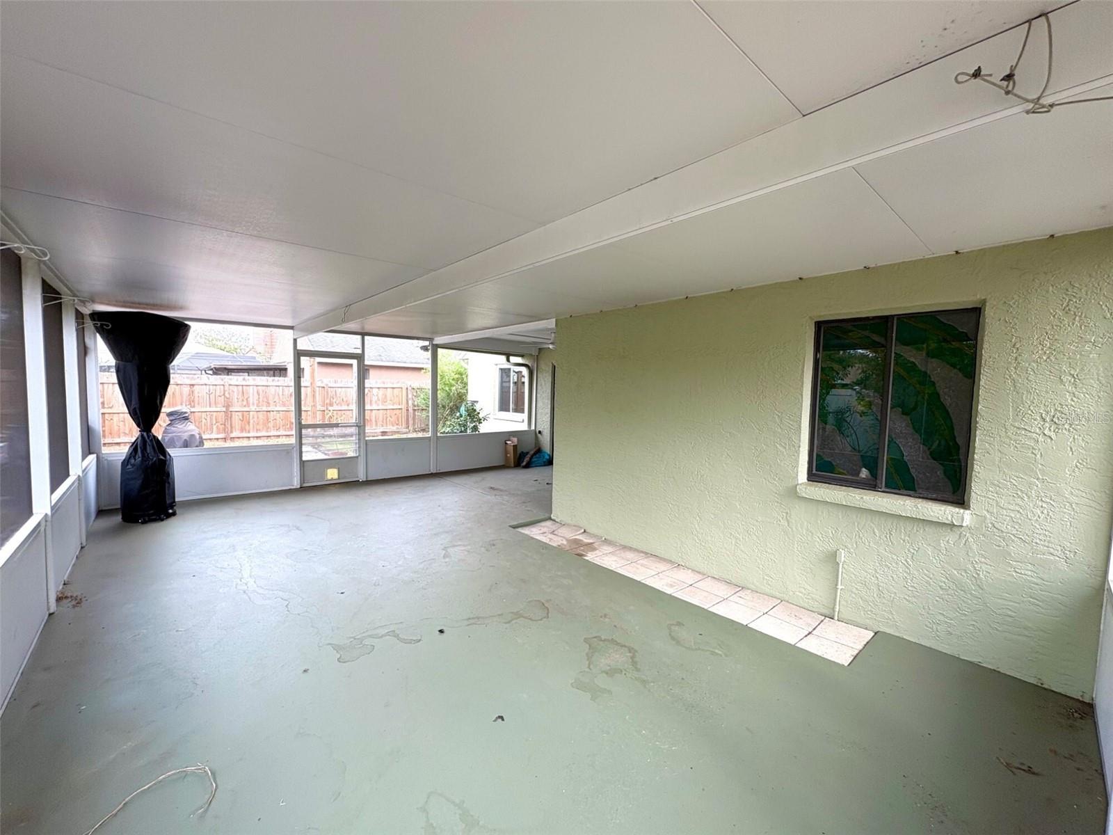 Image 19 of 25 For 4304 Barret Avenue