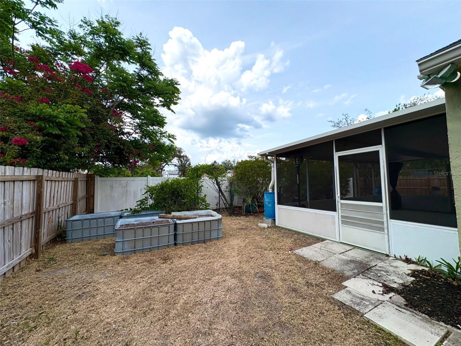 Image 3 of 25 For 4304 Barret Avenue