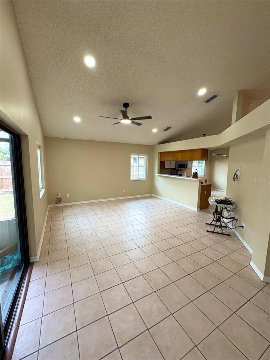 Image 6 of 25 For 4304 Barret Avenue
