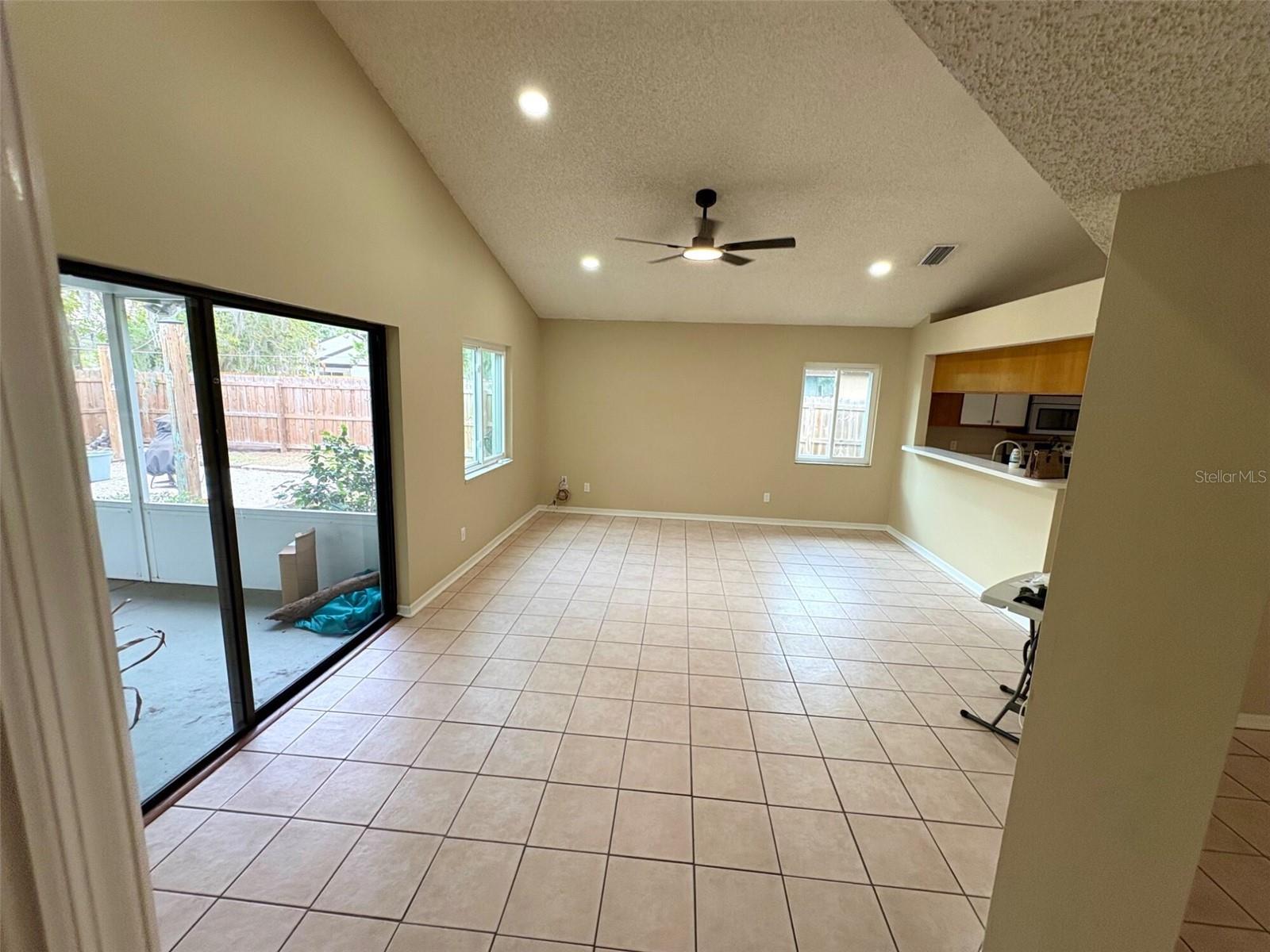 Image 8 of 25 For 4304 Barret Avenue