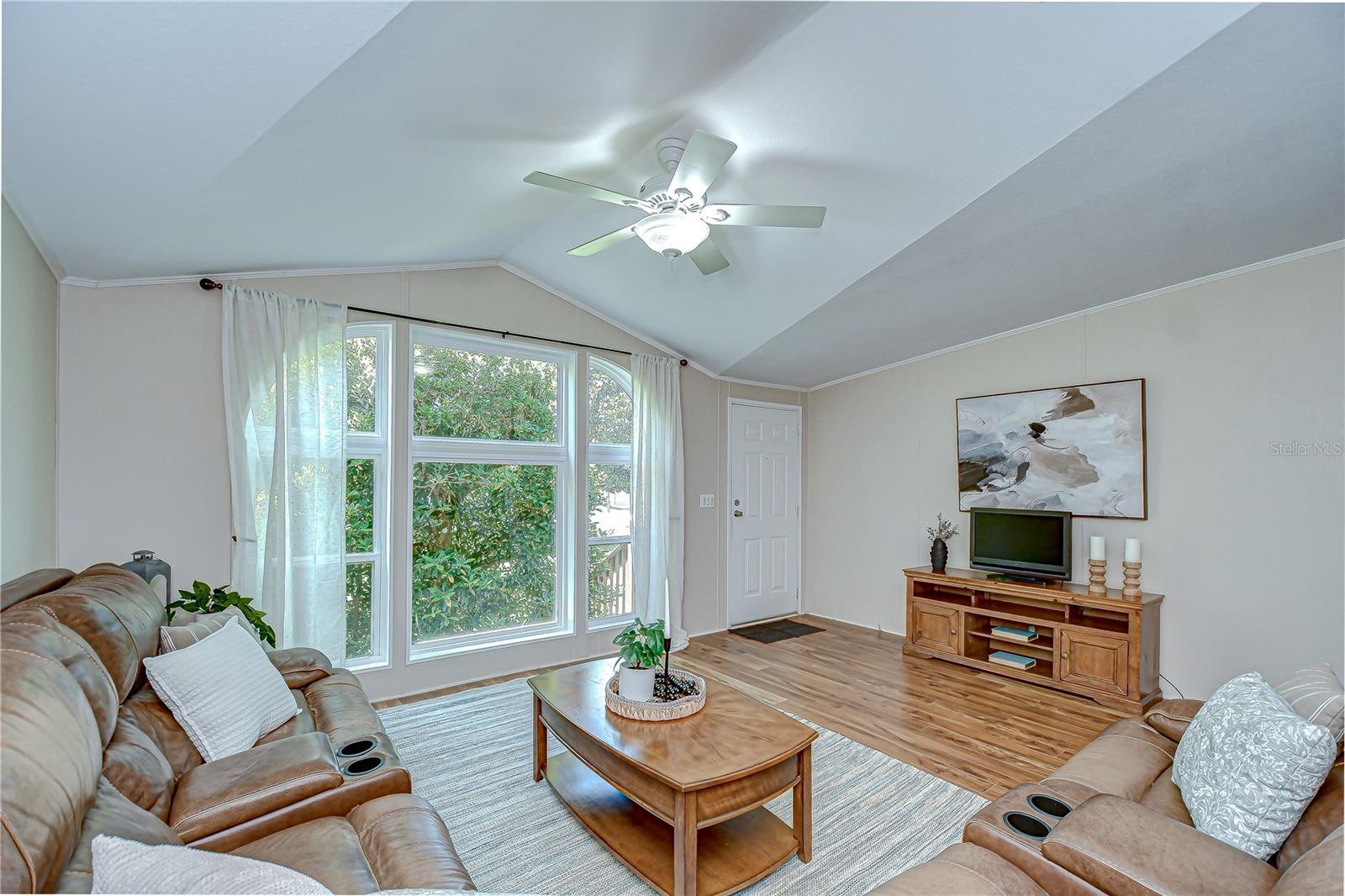 Image 4 of 34 For 8342 Fussell Drive