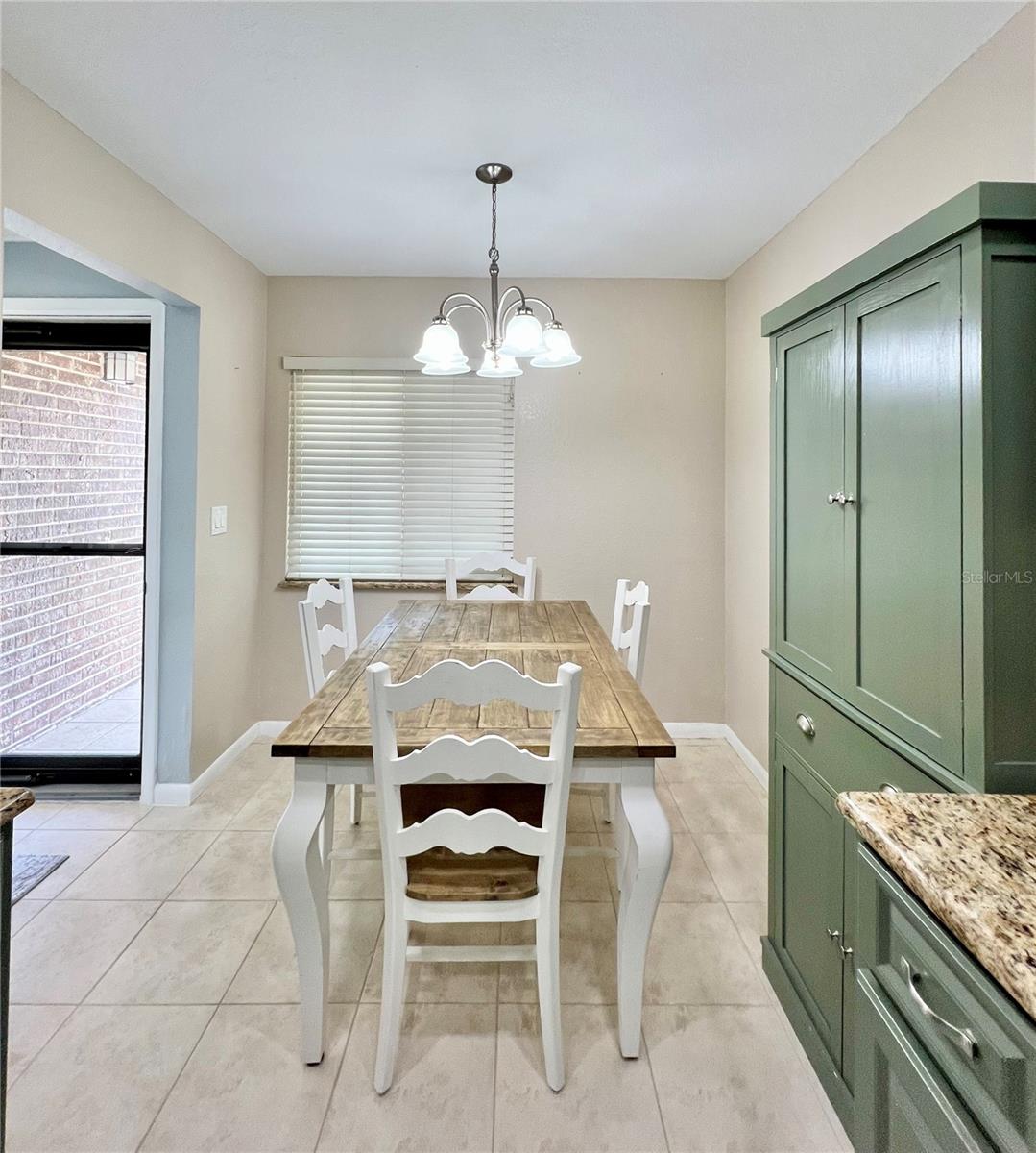 Image 11 of 58 For 7360 Ulmerton Road 16a