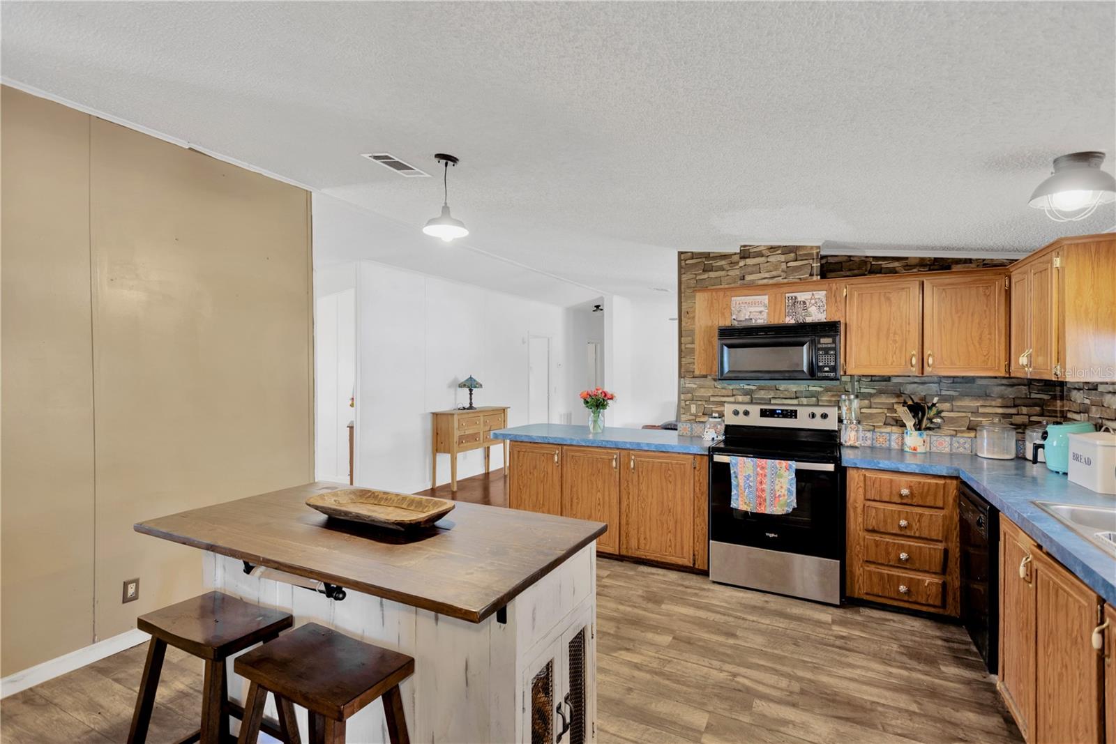 Image 12 of 35 For 4716 Summerall Road
