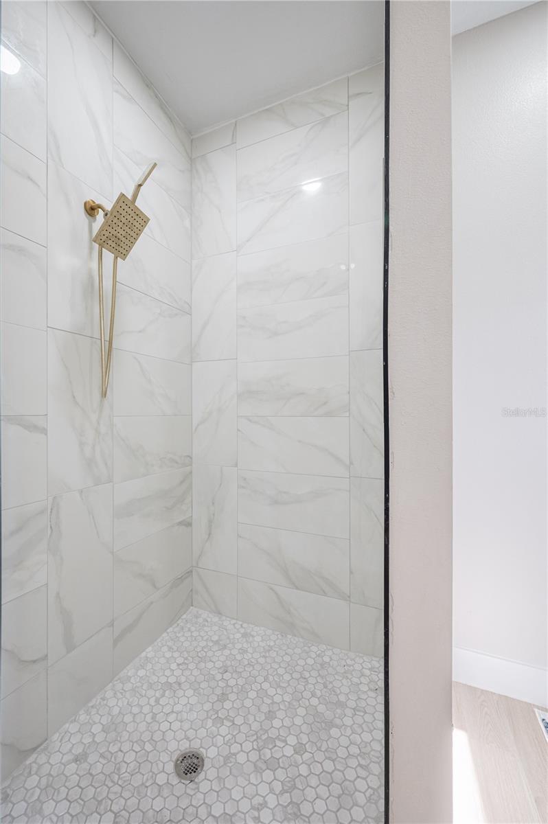 Image 15 of 26 For 6215 44th Street