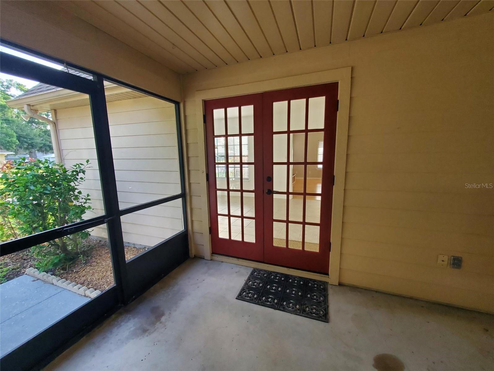 Image 60 of 75 For 2615 Southern Oaks Place