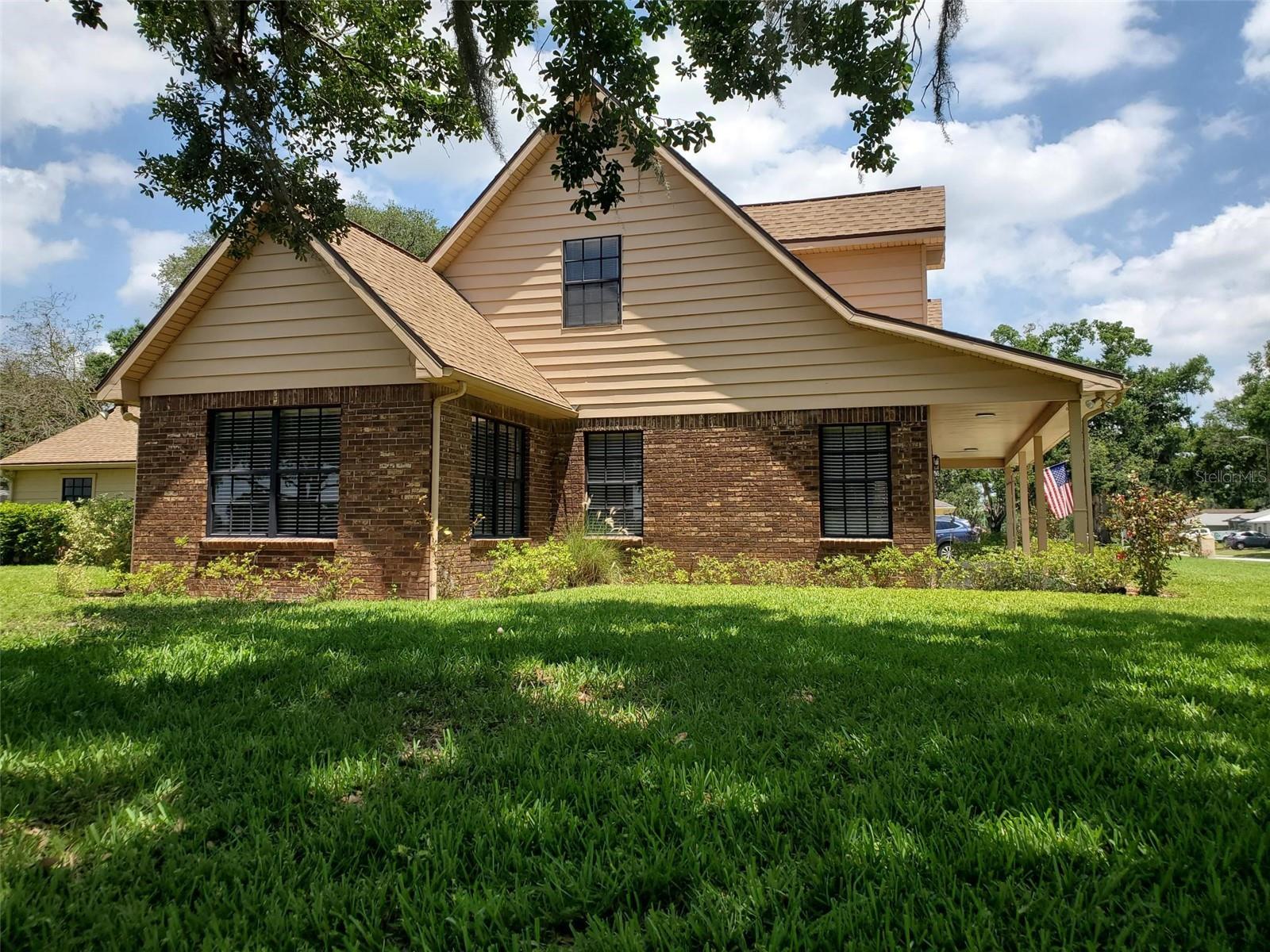 Image 65 of 75 For 2615 Southern Oaks Place