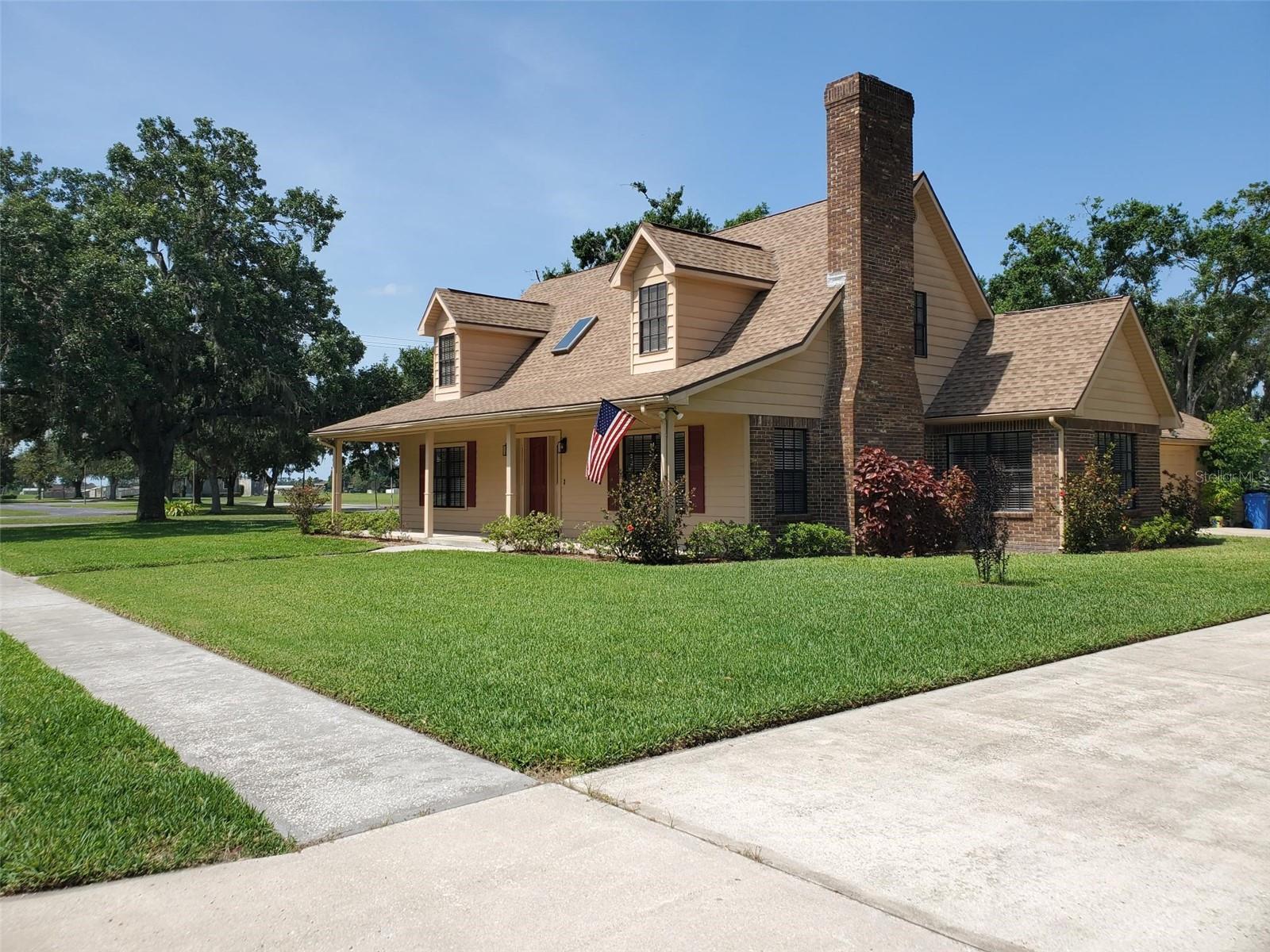 Image 72 of 75 For 2615 Southern Oaks Place