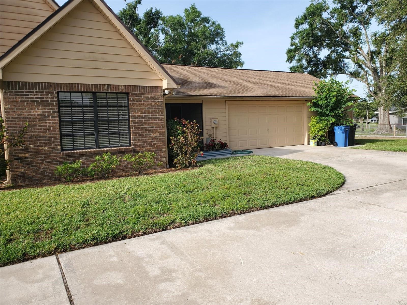 Image 8 of 75 For 2615 Southern Oaks Place
