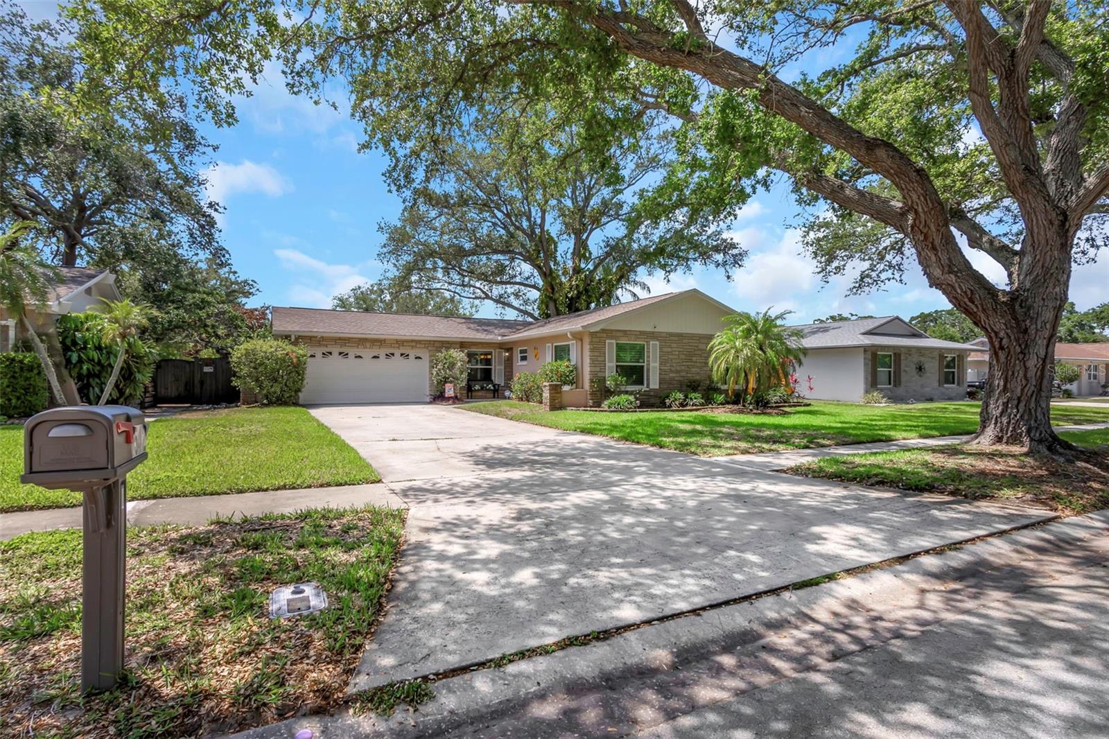Details for 1542 Dinnerbell Lane E, DUNEDIN, FL 34698