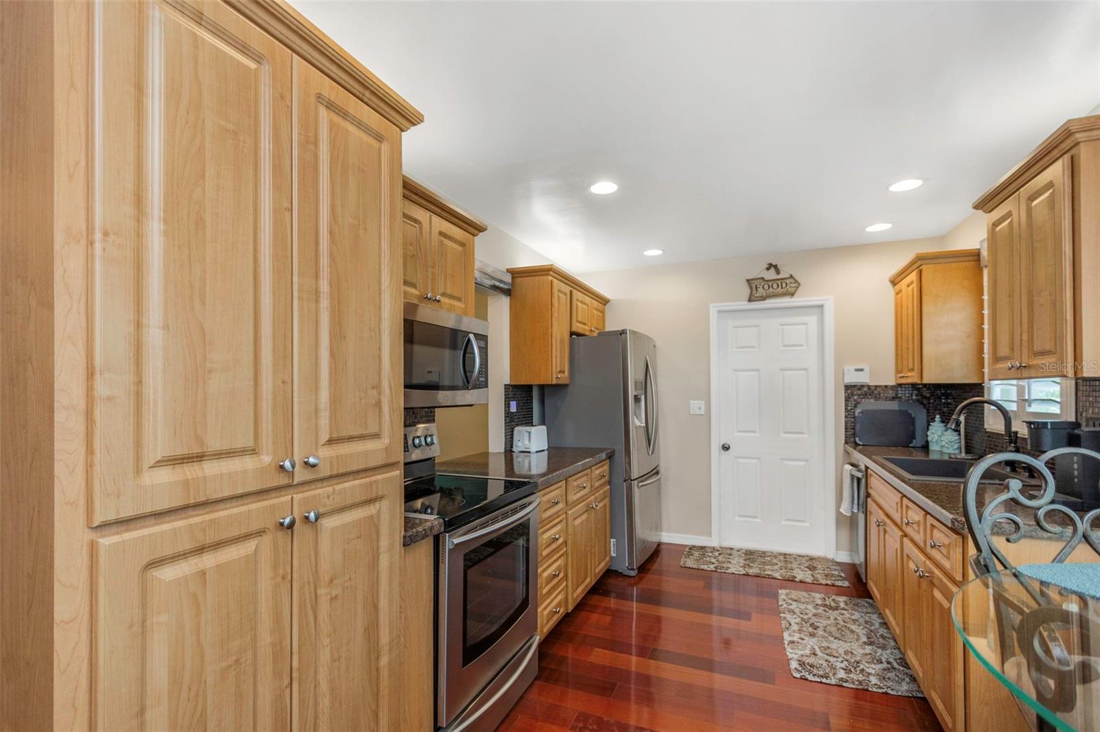 Image 36 of 60 For 1542 Dinnerbell Lane E