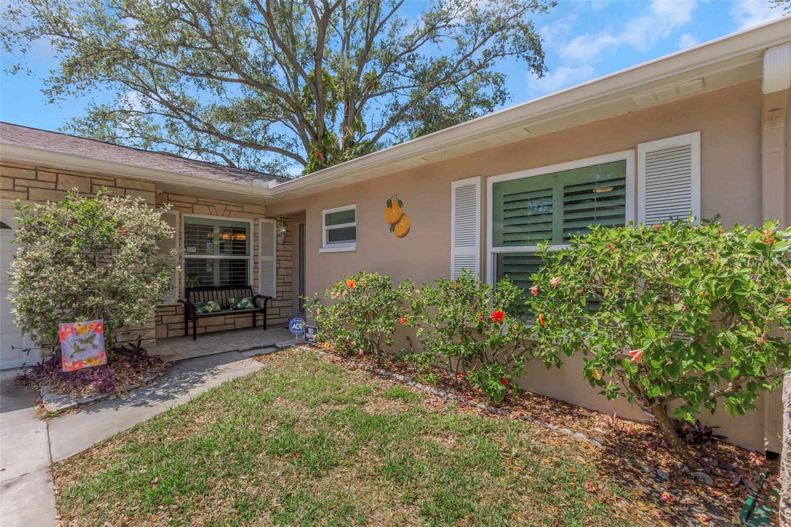 Image 6 of 60 For 1542 Dinnerbell Lane E