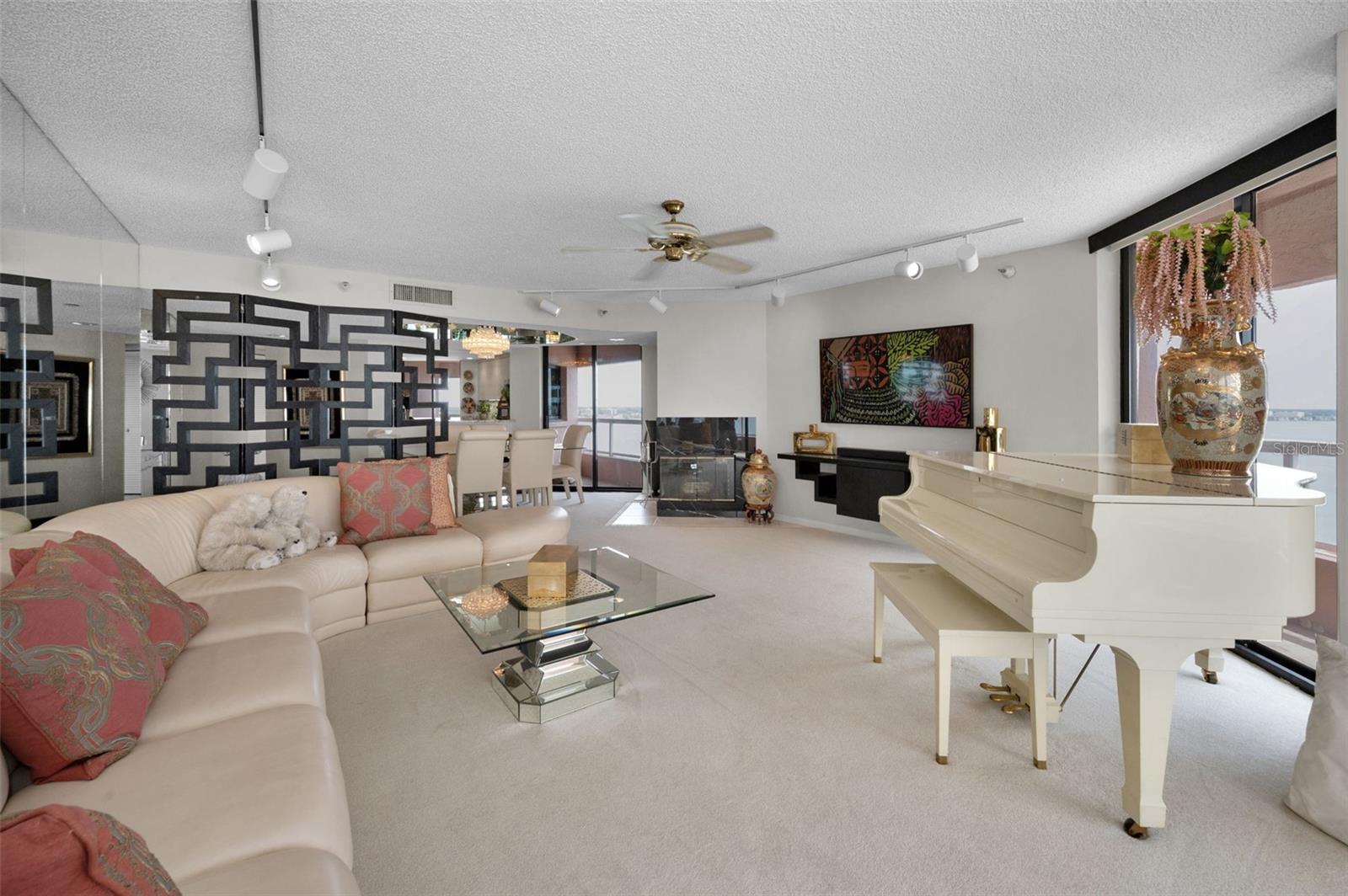 Image 19 of 59 For 1340 Gulf Boulevard 16a