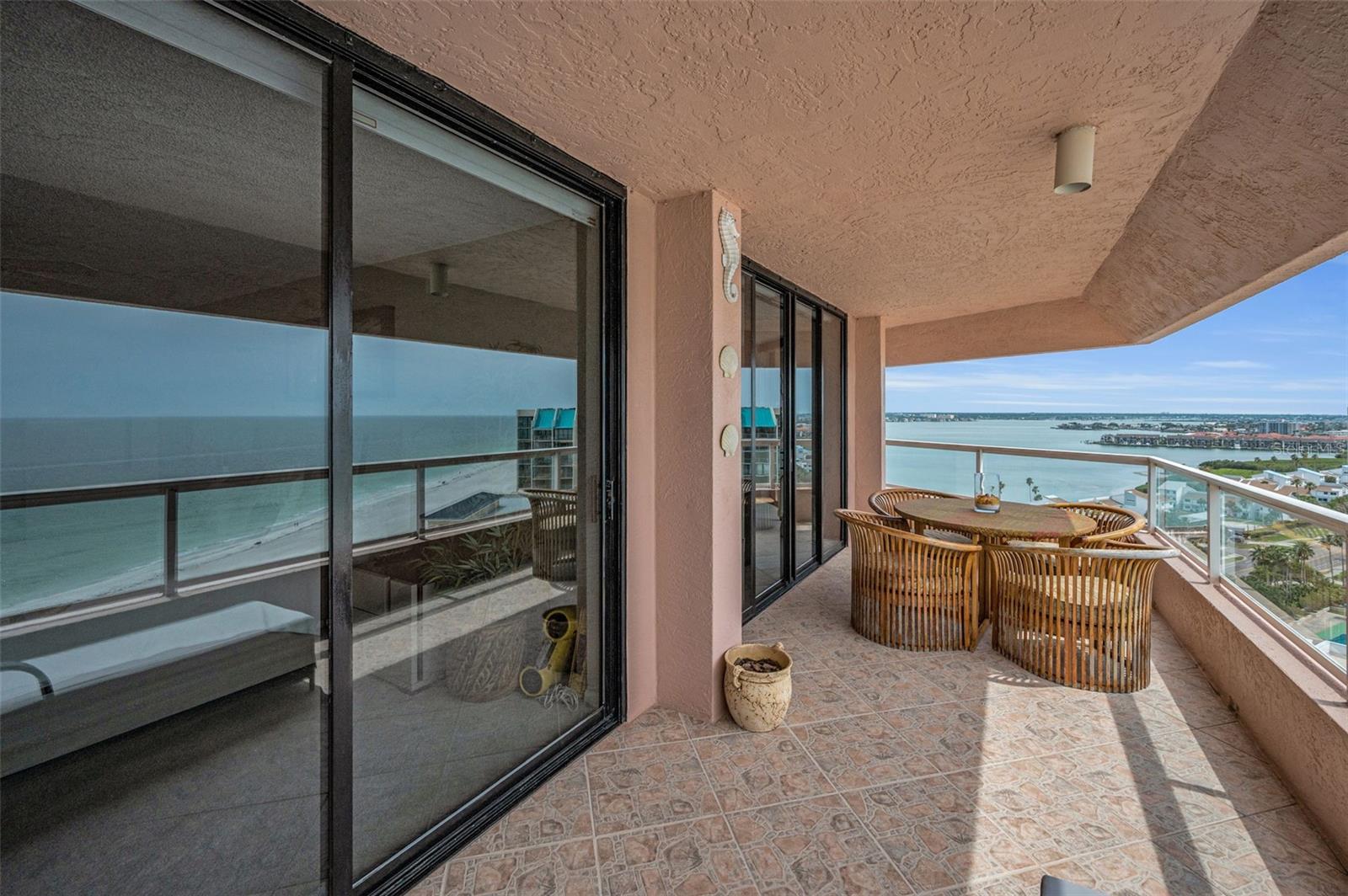 Image 21 of 59 For 1340 Gulf Boulevard 16a