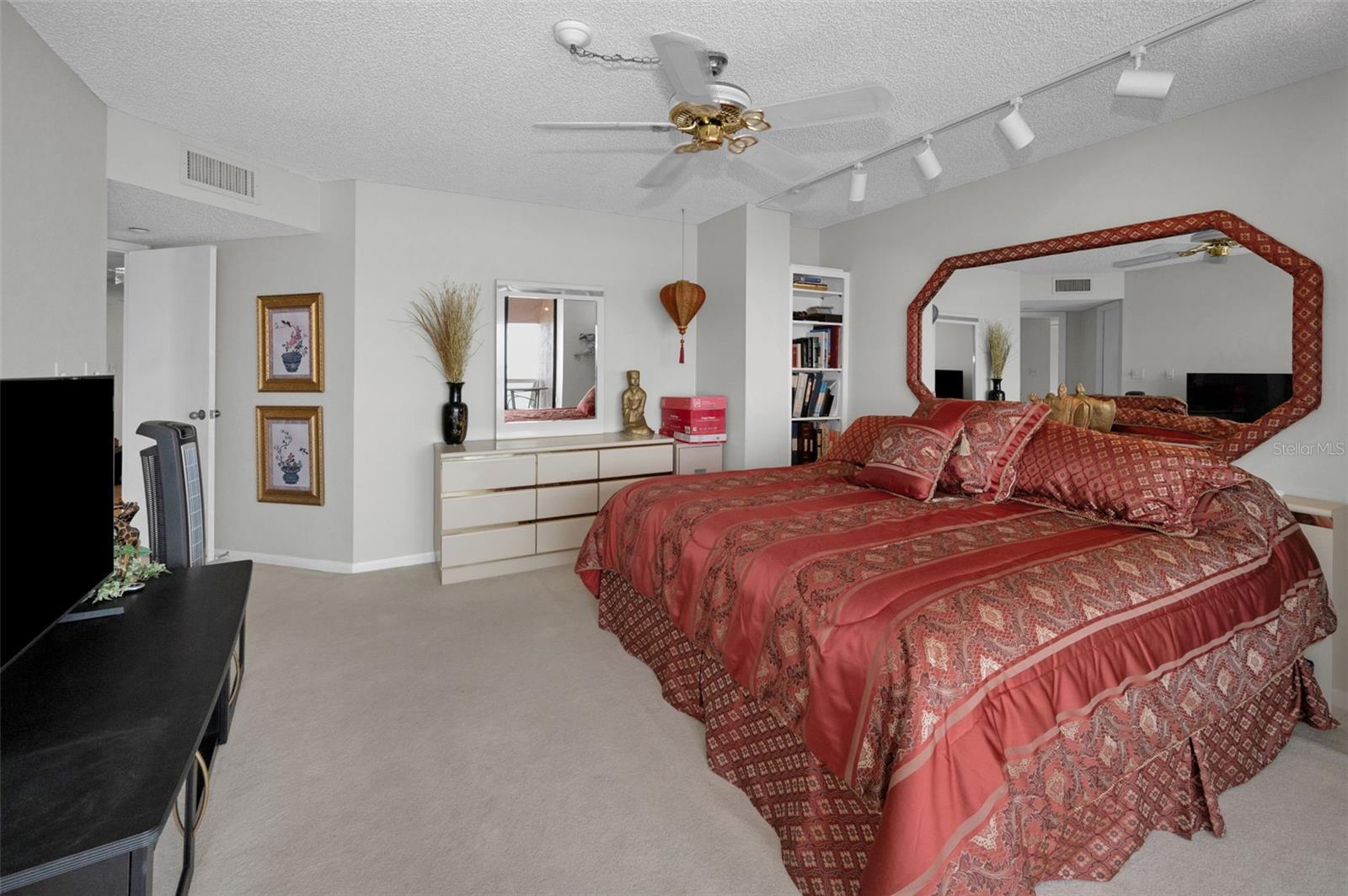 Image 46 of 59 For 1340 Gulf Boulevard 16a
