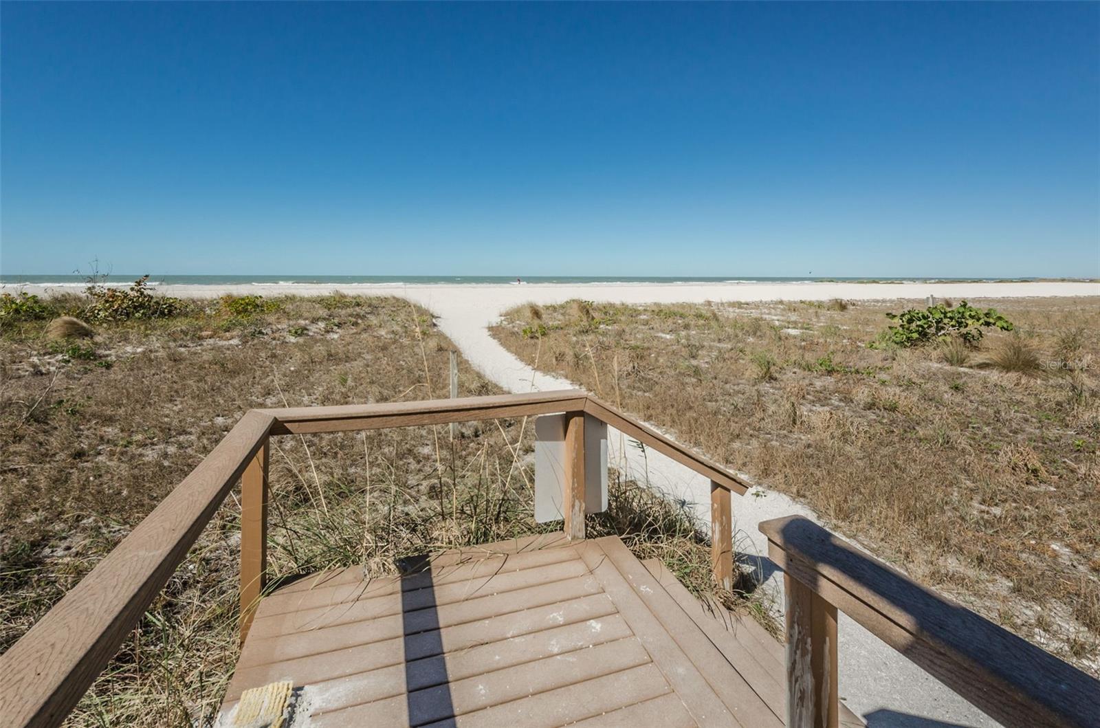 Image 51 of 59 For 1340 Gulf Boulevard 16a