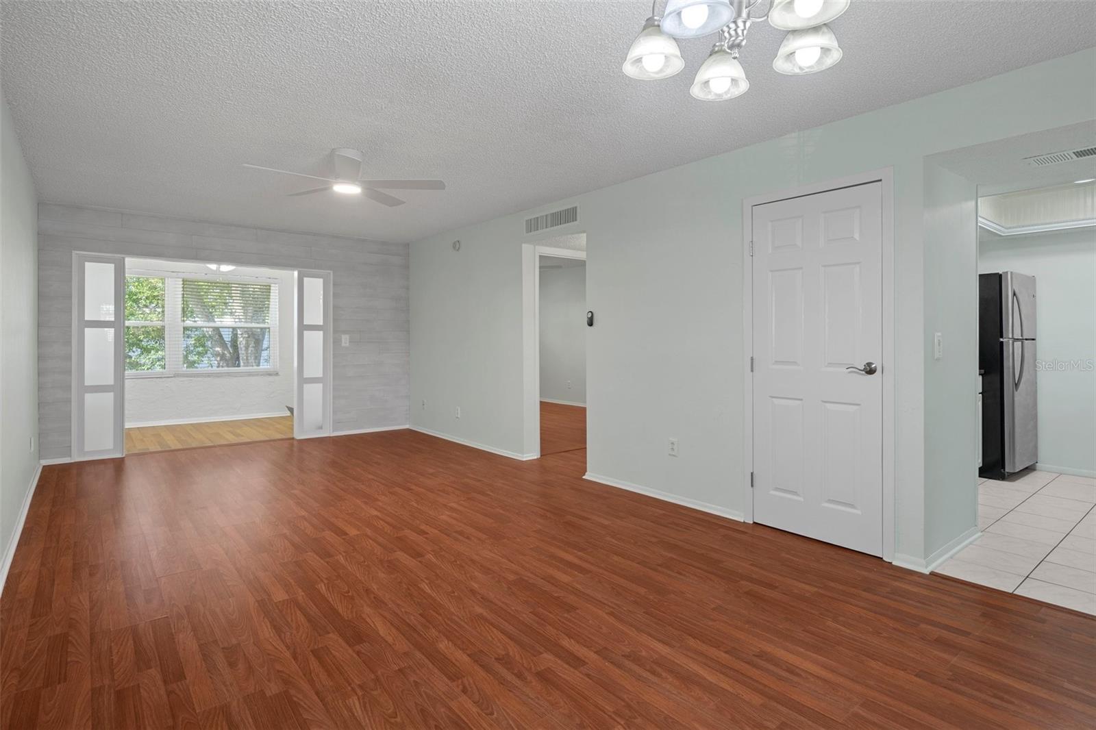 Image 6 of 28 For 4500 Bay Drive 113