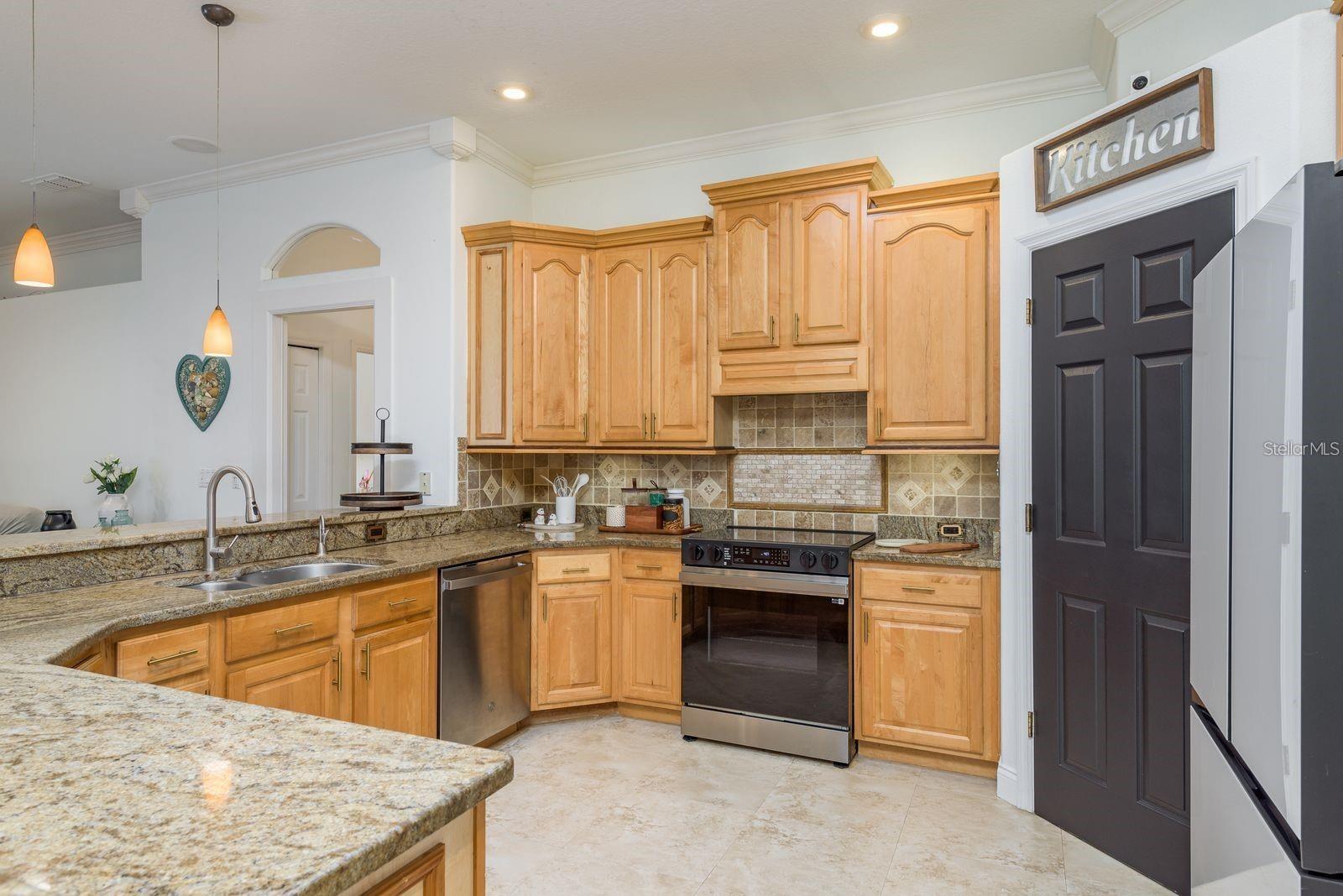 Image 19 of 45 For 6219 Riviera Lane