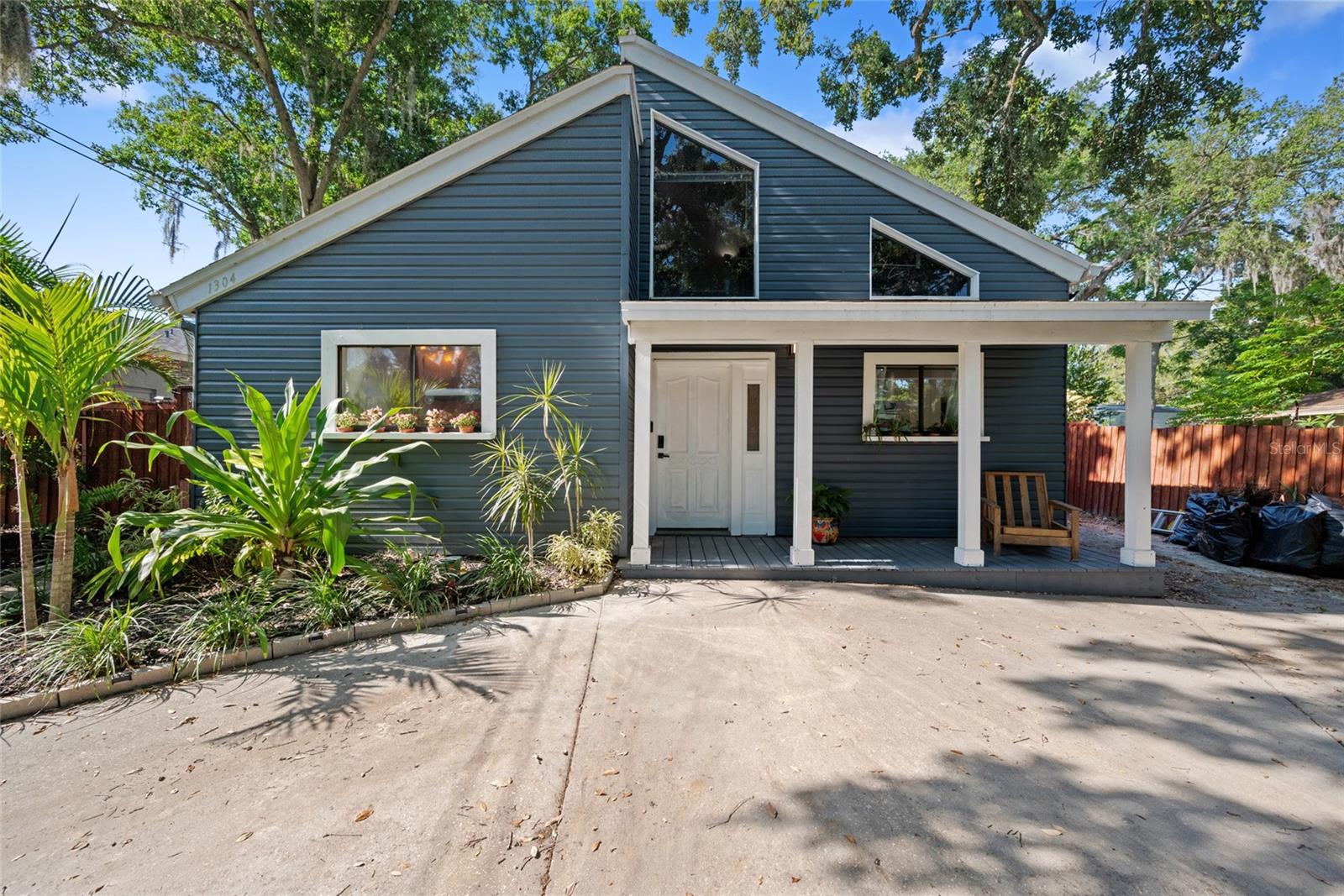 Image 2 of 44 For 1304 Withlacoochee Street