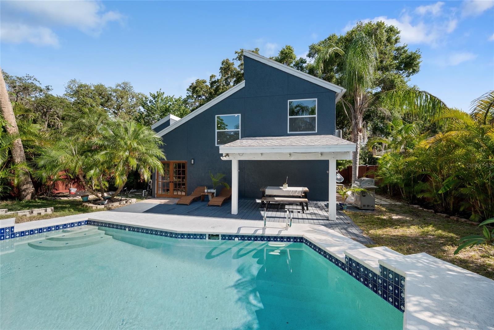 Image 33 of 44 For 1304 Withlacoochee Street