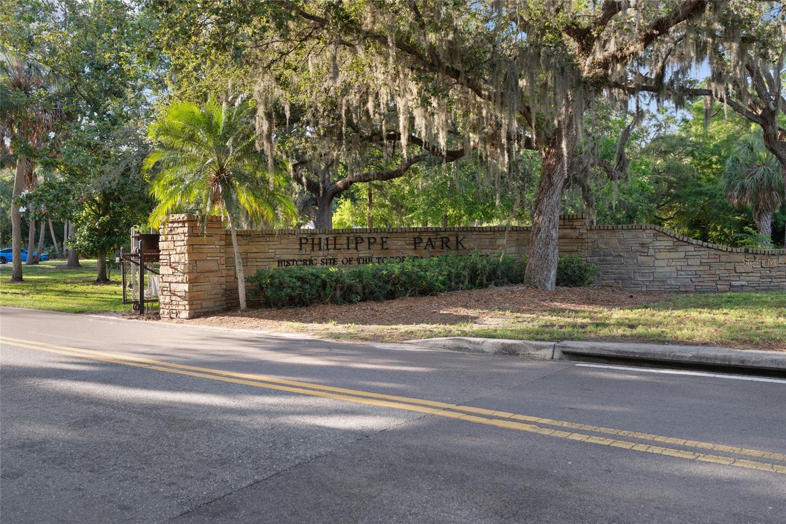 Image 39 of 44 For 1304 Withlacoochee Street